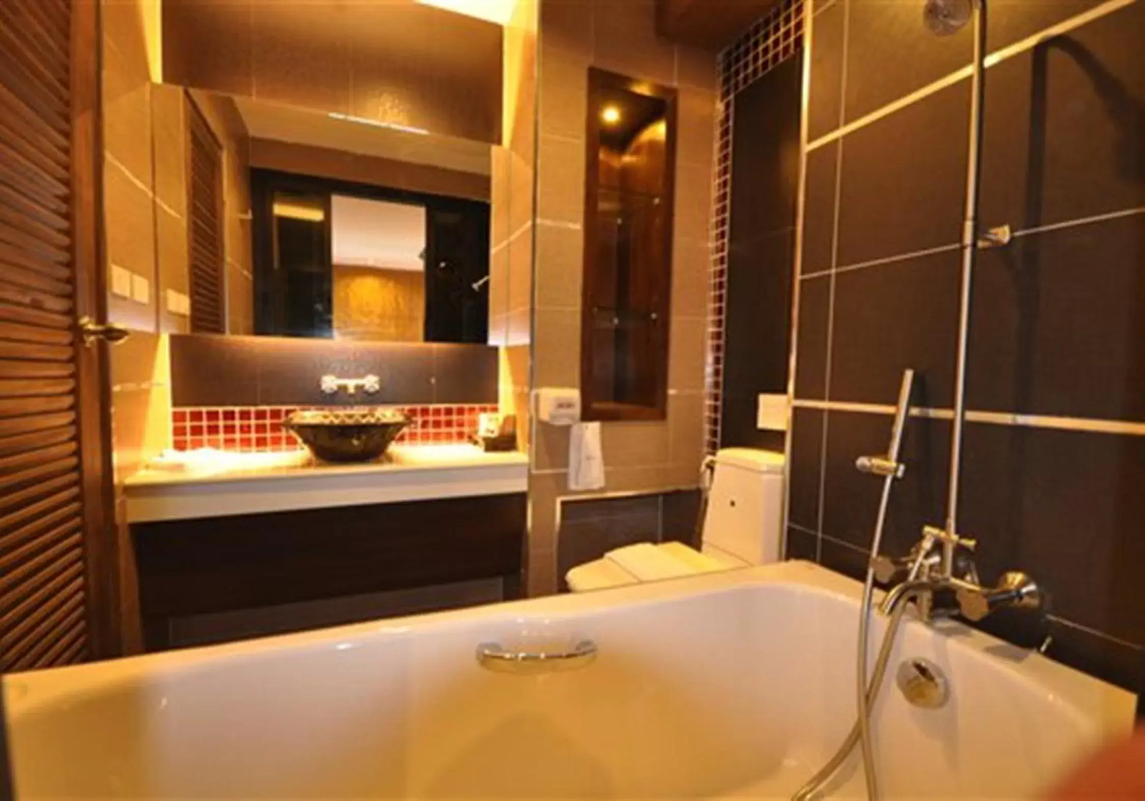 Bathroom in Chalelarn Hotel Hua Hin