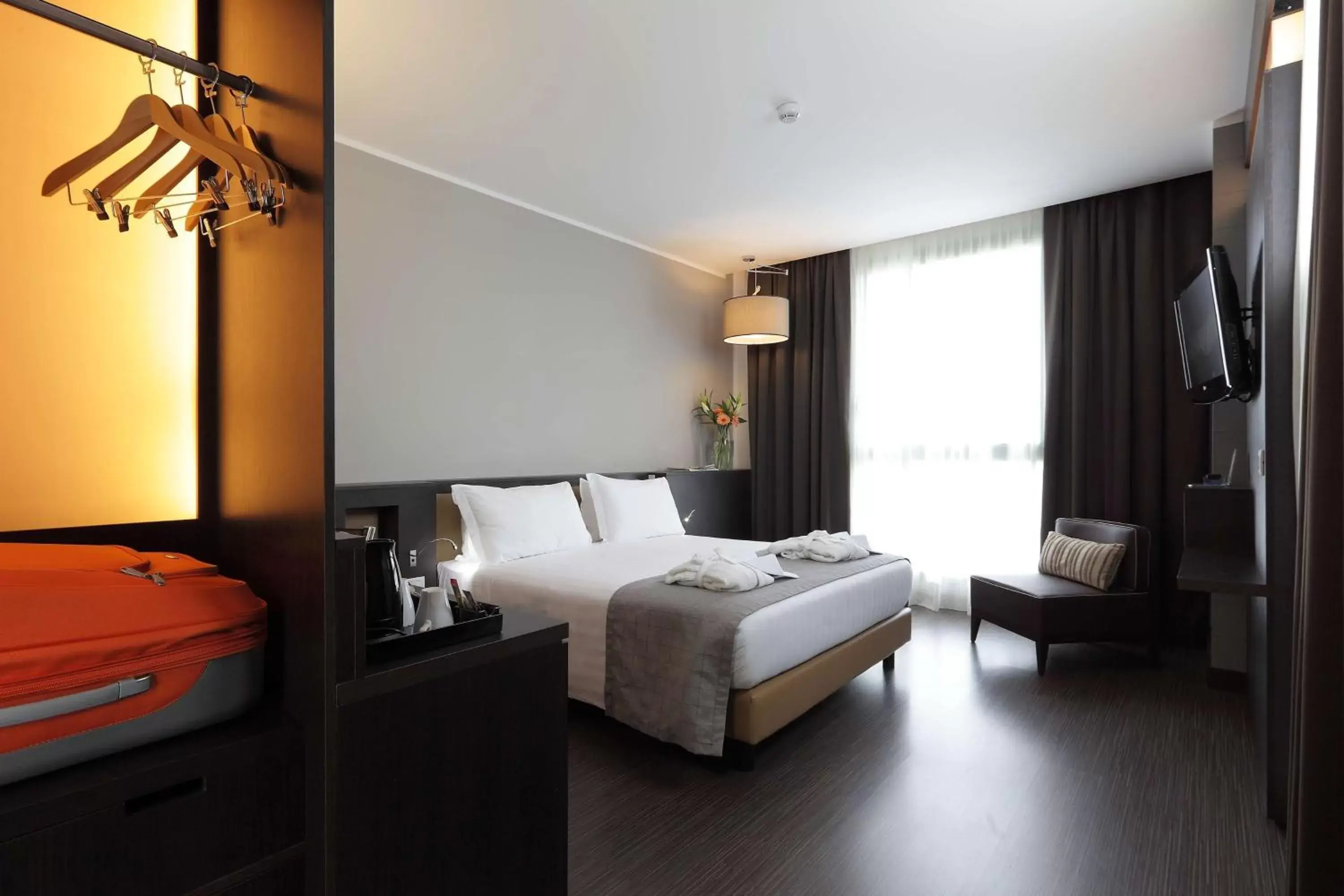 Bedroom, Bed in Best Western Premier CHC Airport