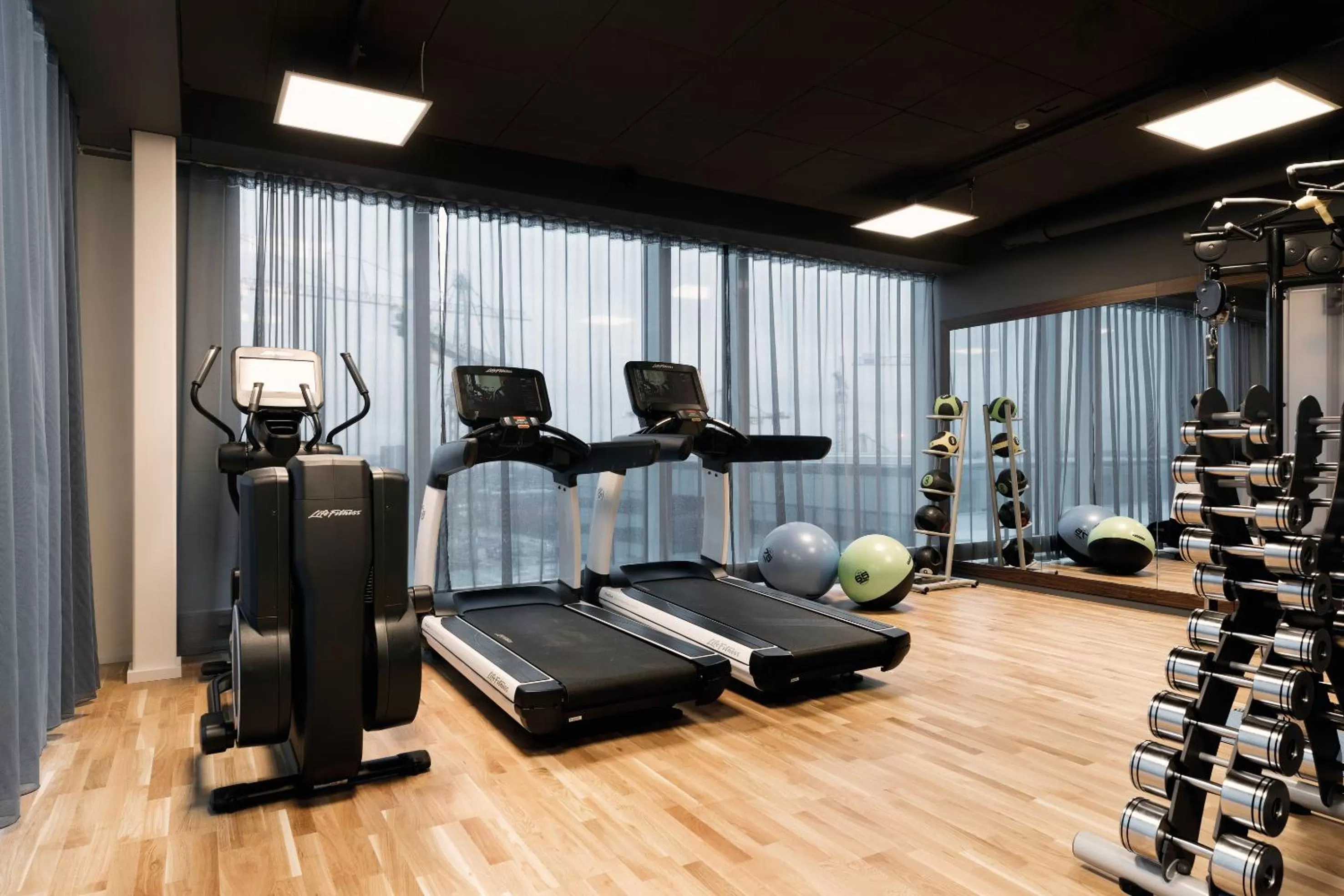 Fitness centre/facilities in Elite Hotel Carolina Tower