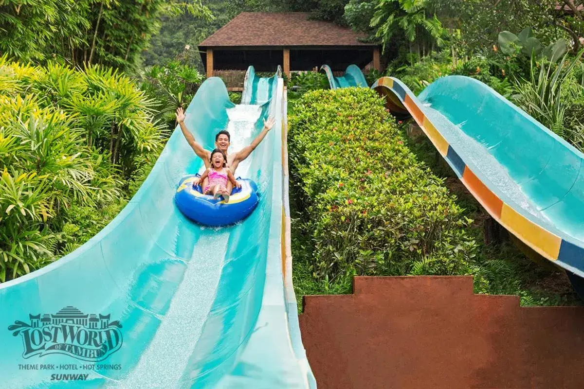 Activities, Swimming Pool in Sunway Lost World Hotel