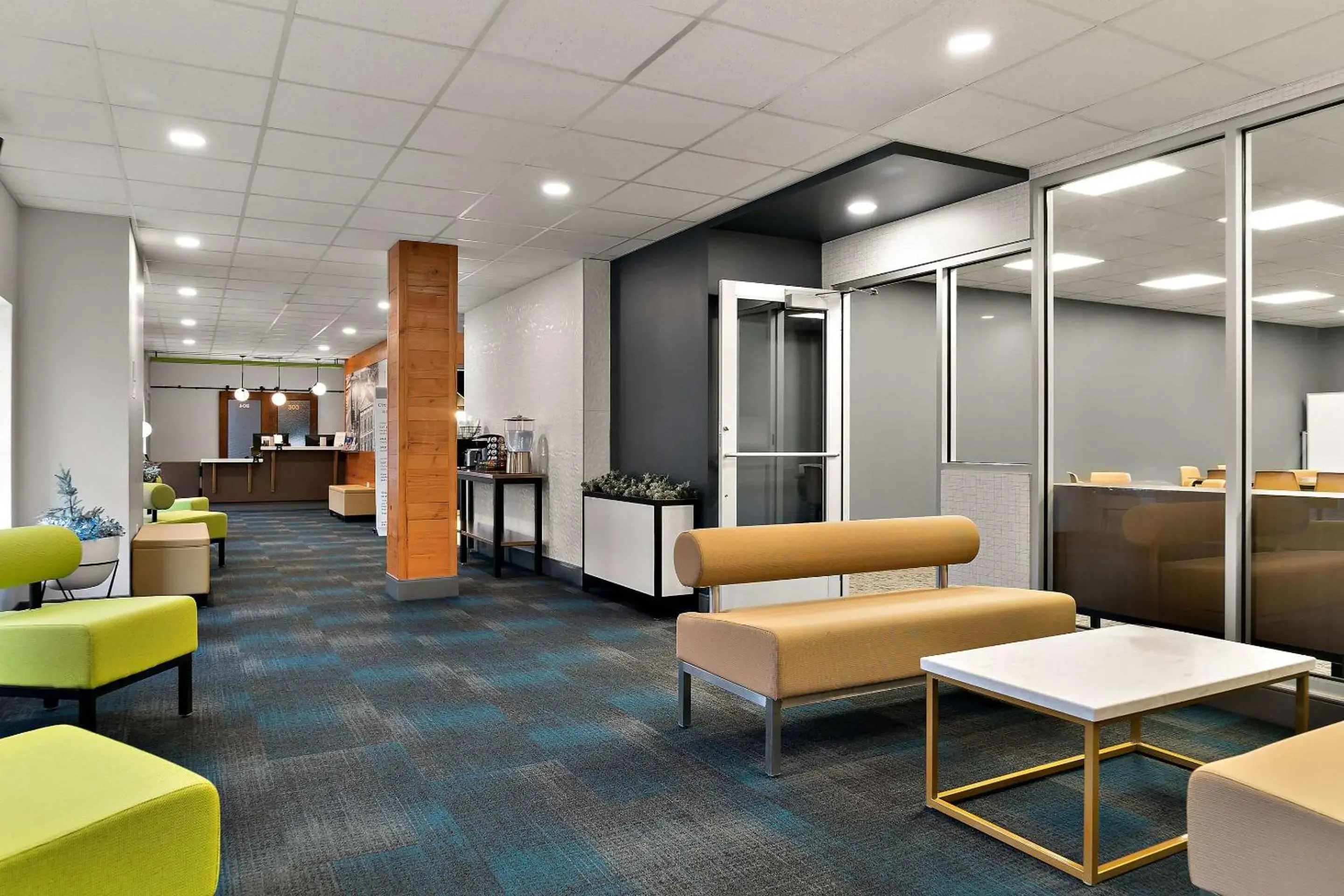 Lobby or reception in CityFlatsHotel - Port Huron, Ascend Hotel Collection