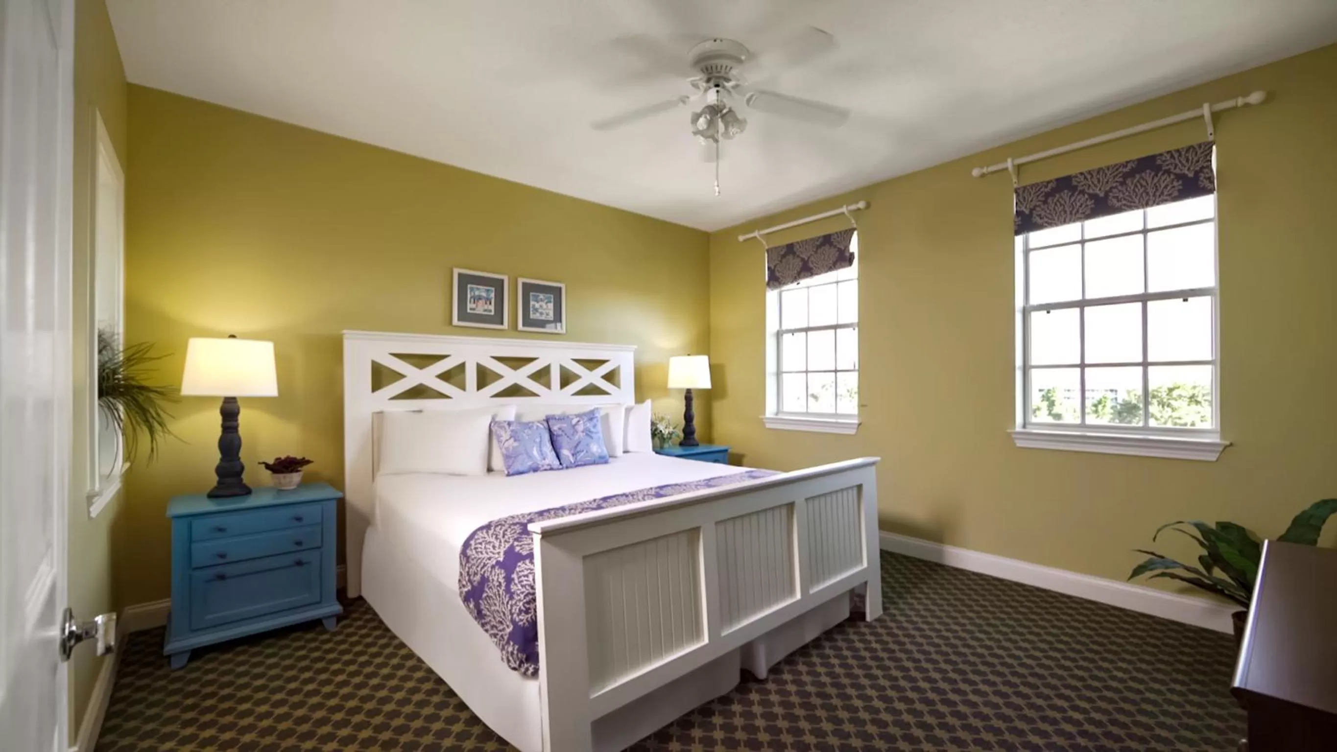 Bed in Calypso Cay Vacation Villas