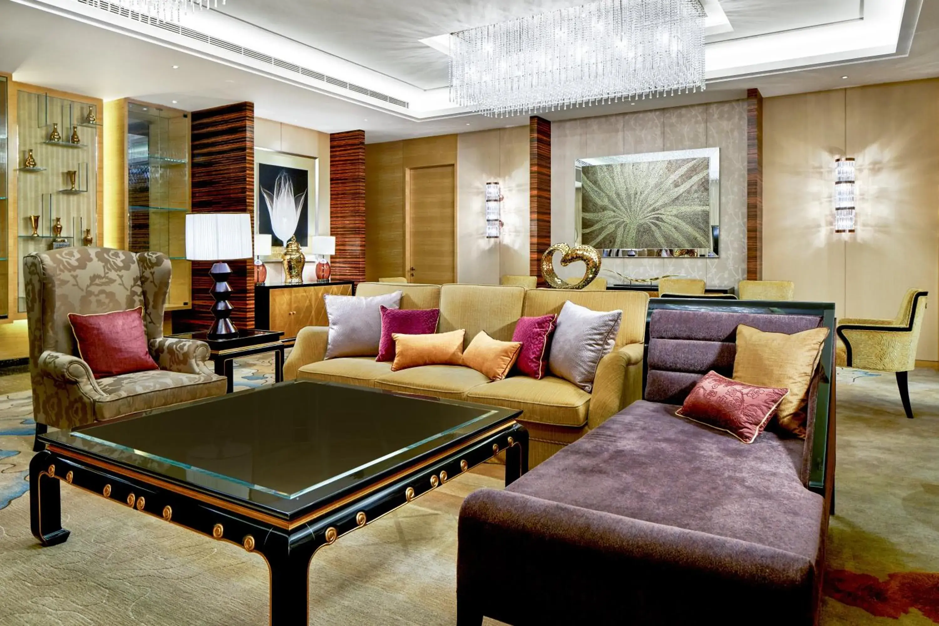 Photo of the whole room, Seating Area in Crowne Plaza Tianjin Jinnan, an IHG Hotel