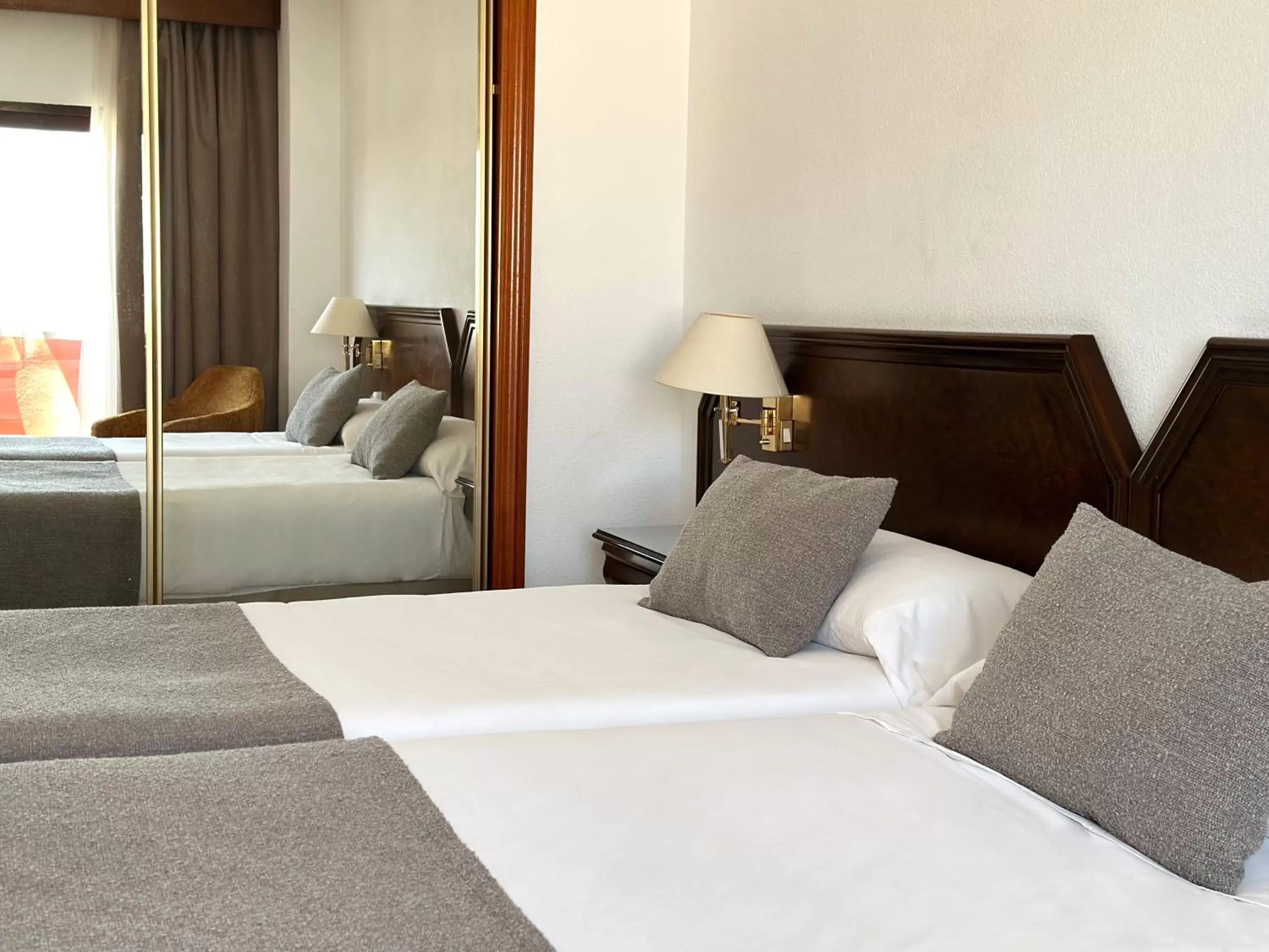 Bed in Hotel Turia