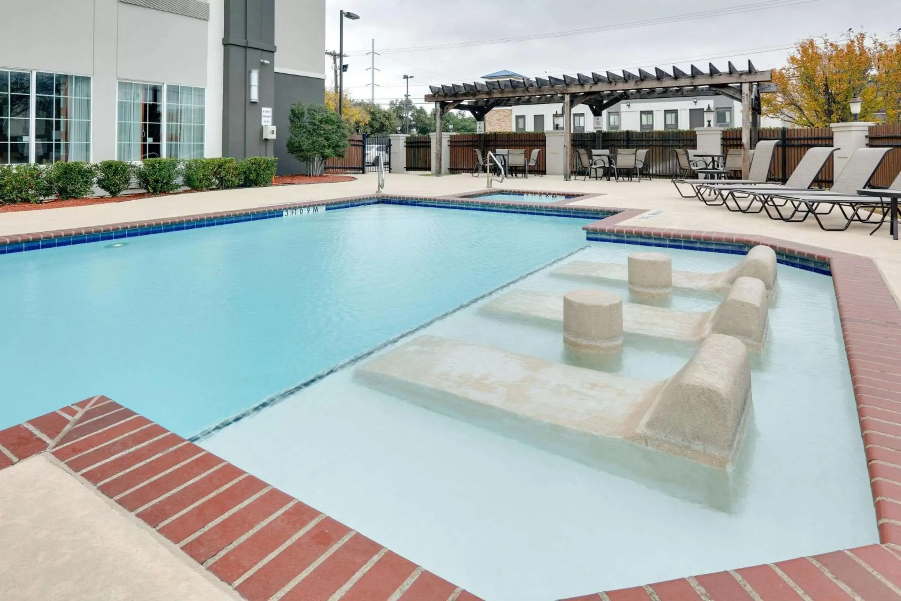 On site, Swimming Pool in La Quinta by Wyndham Dallas Love Field