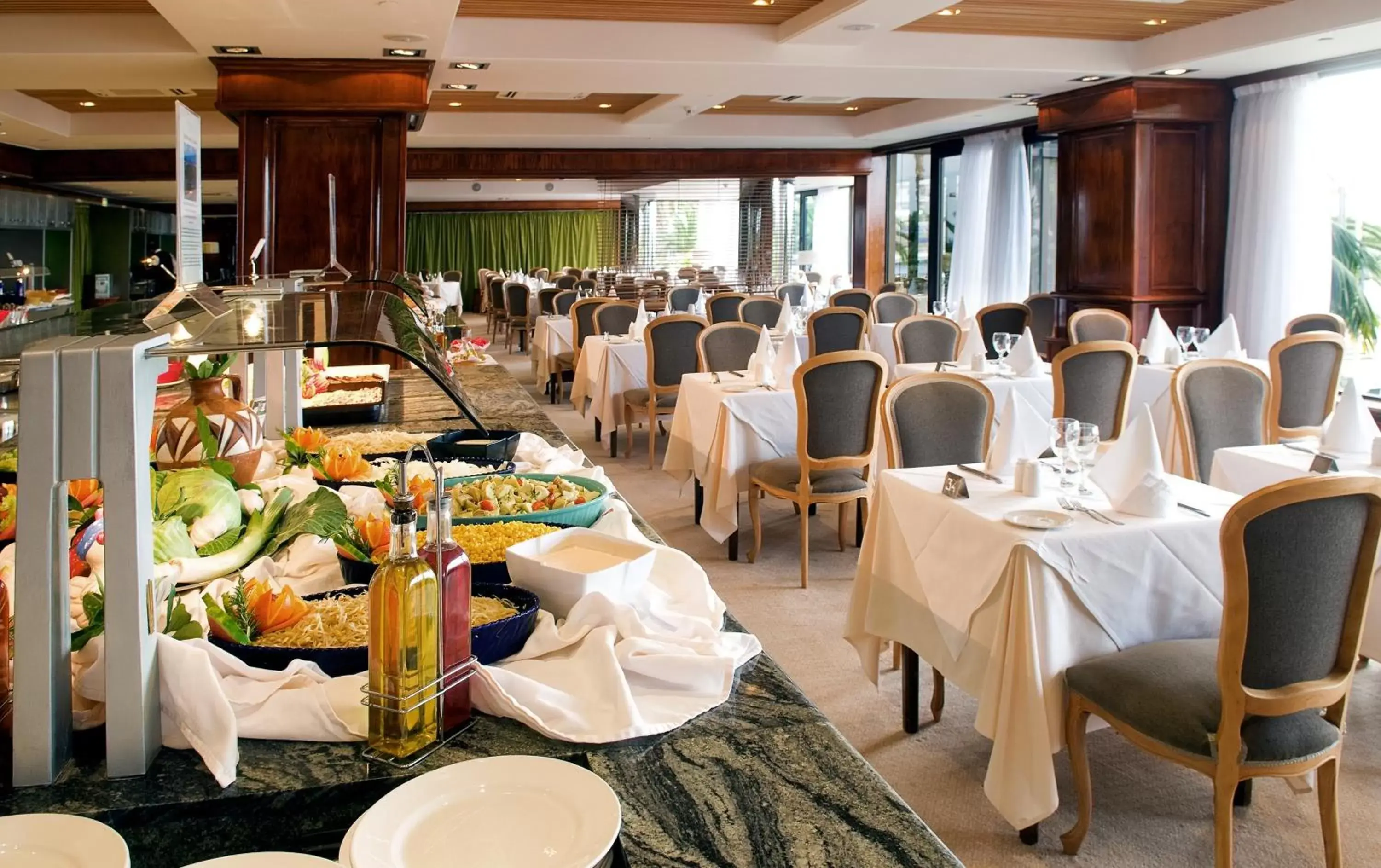 Restaurant/places to eat, Banquet Facilities in Hotel Vallemar