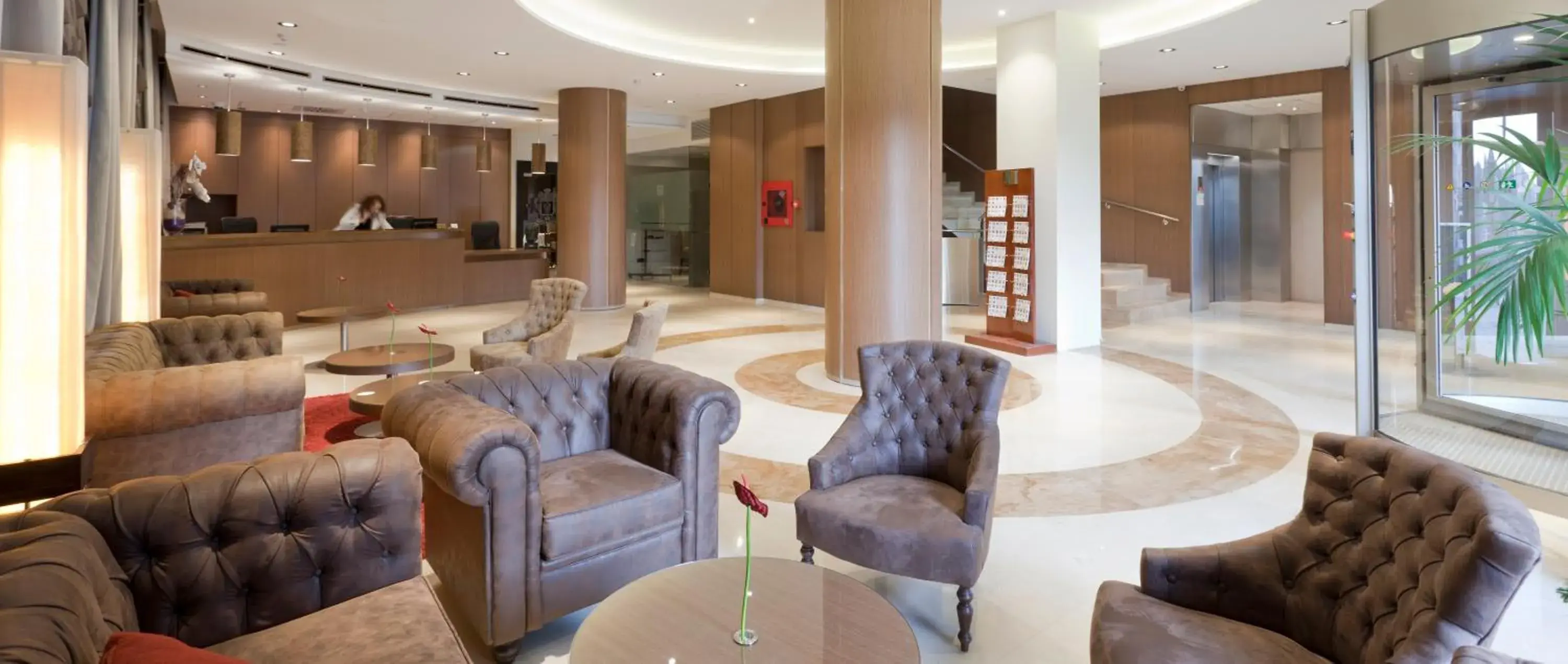 Lobby or reception, Lounge/Bar in Reina Cristina