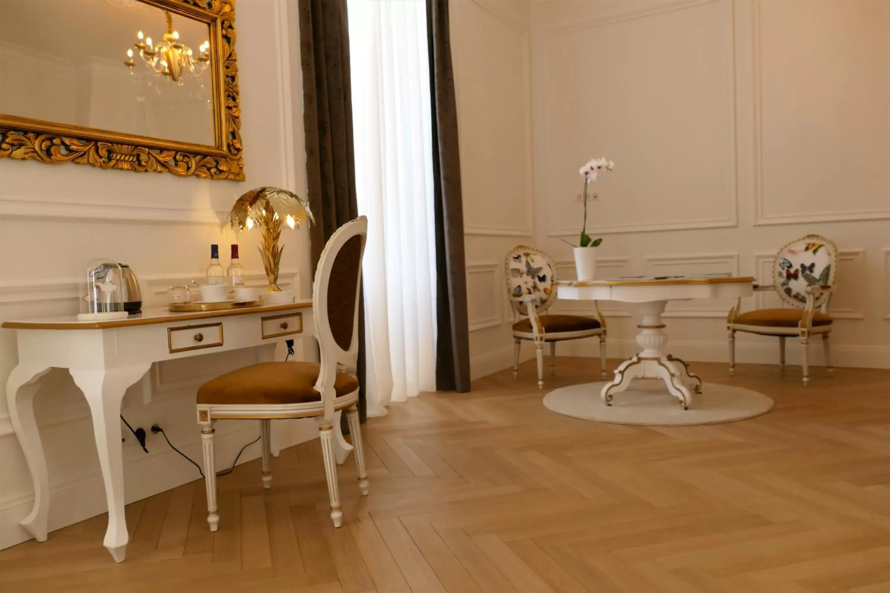 Living room, Dining Area in Le Clos des Queyries