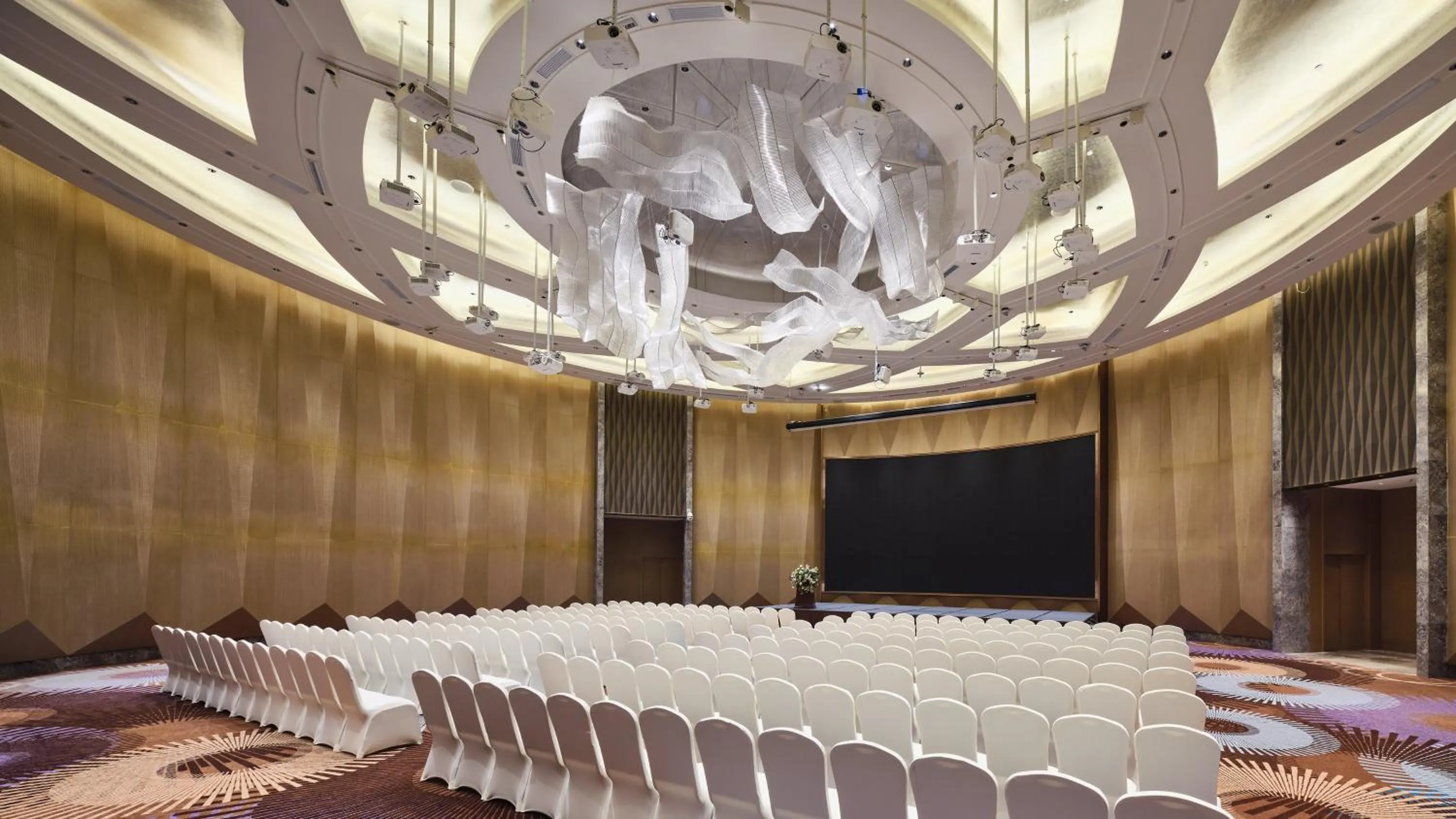 Banquet/Function facilities in Holiday Inn Xining Hot-Spring by IHG