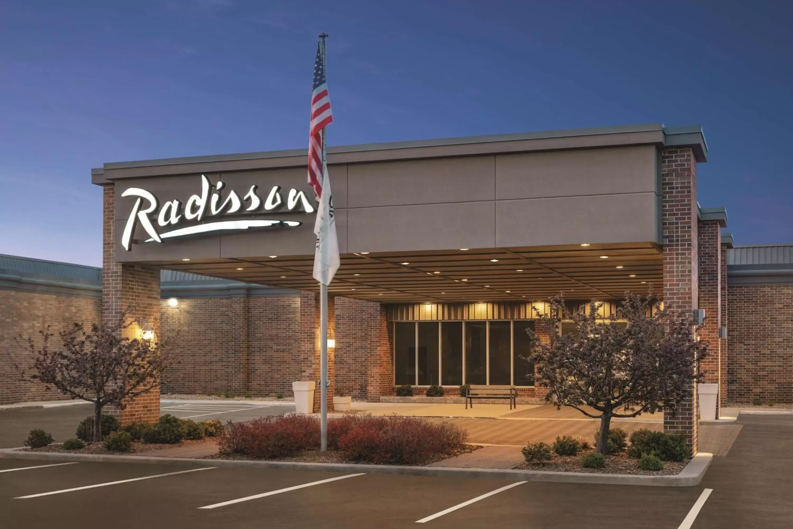 Property Building in Radisson Hotel and Conference Center Fond du Lac