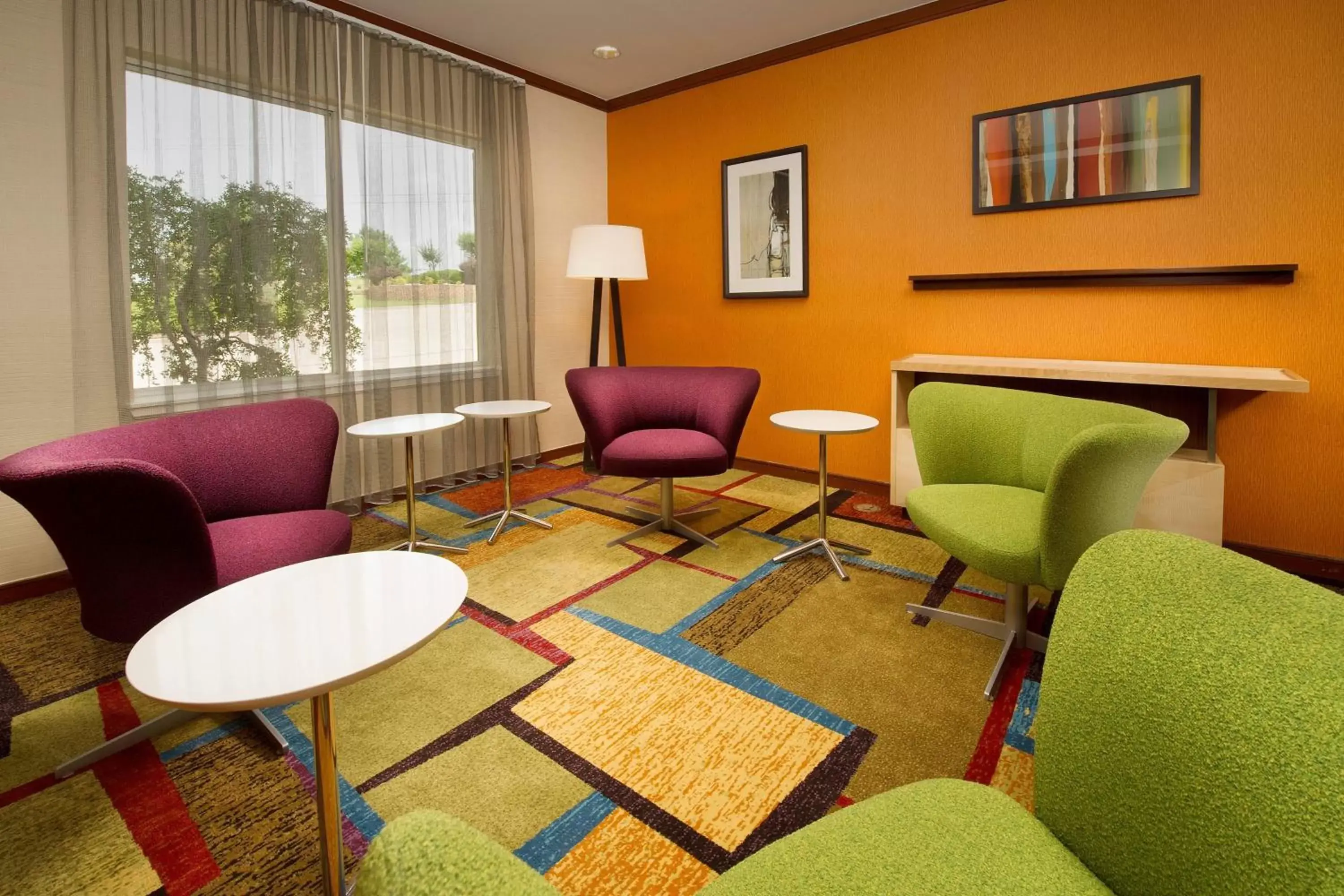 Lobby or reception, Seating Area in Fairfield Inn & Suites by Marriott Waco North