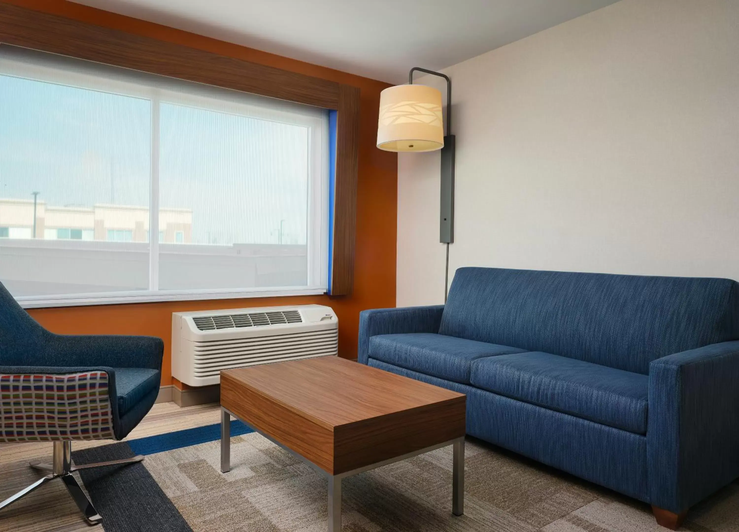 Seating Area in Holiday Inn Express & Suites - Lockport, an IHG Hotel