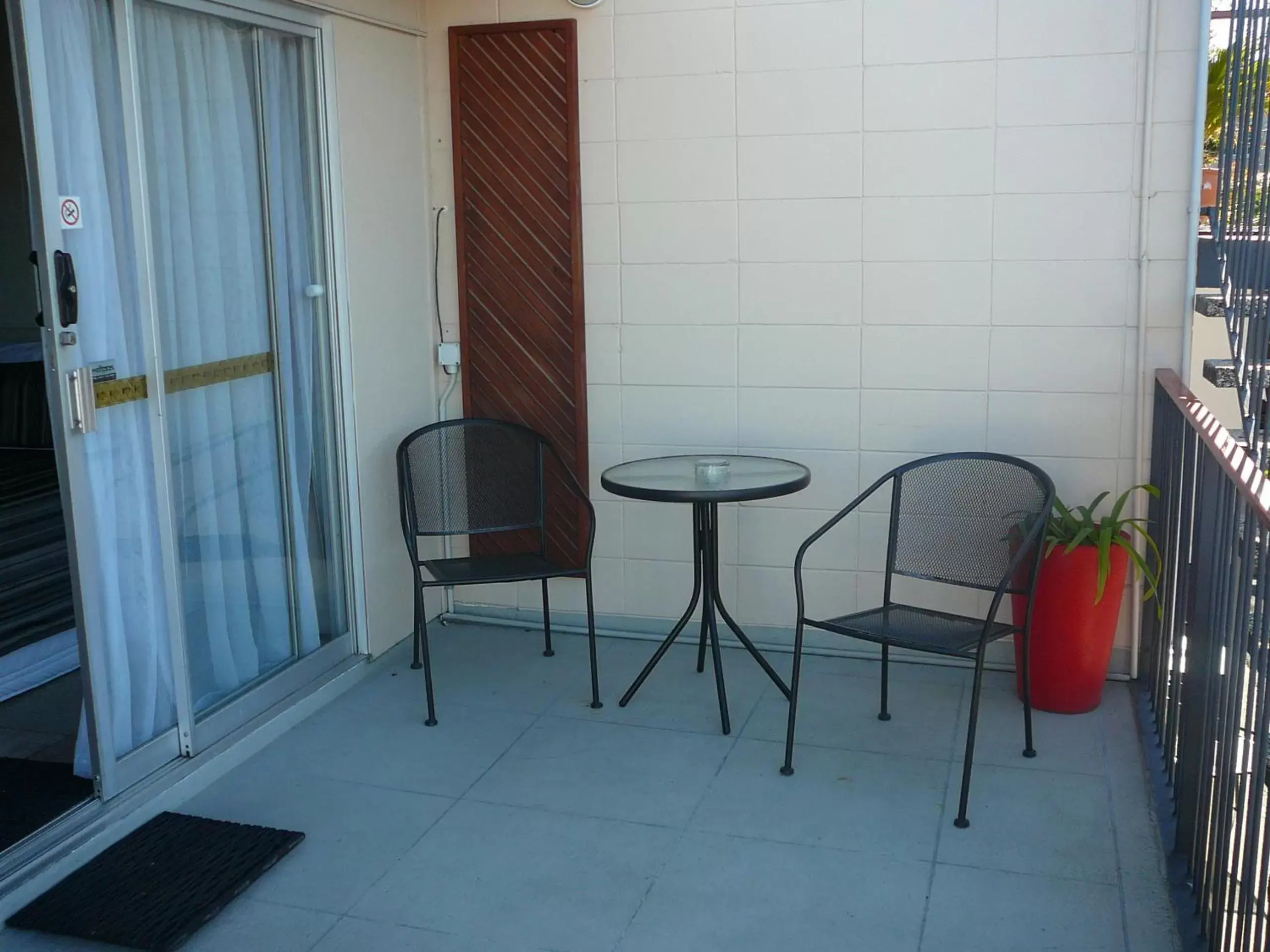 Balcony/Terrace in Tourist Court Motel