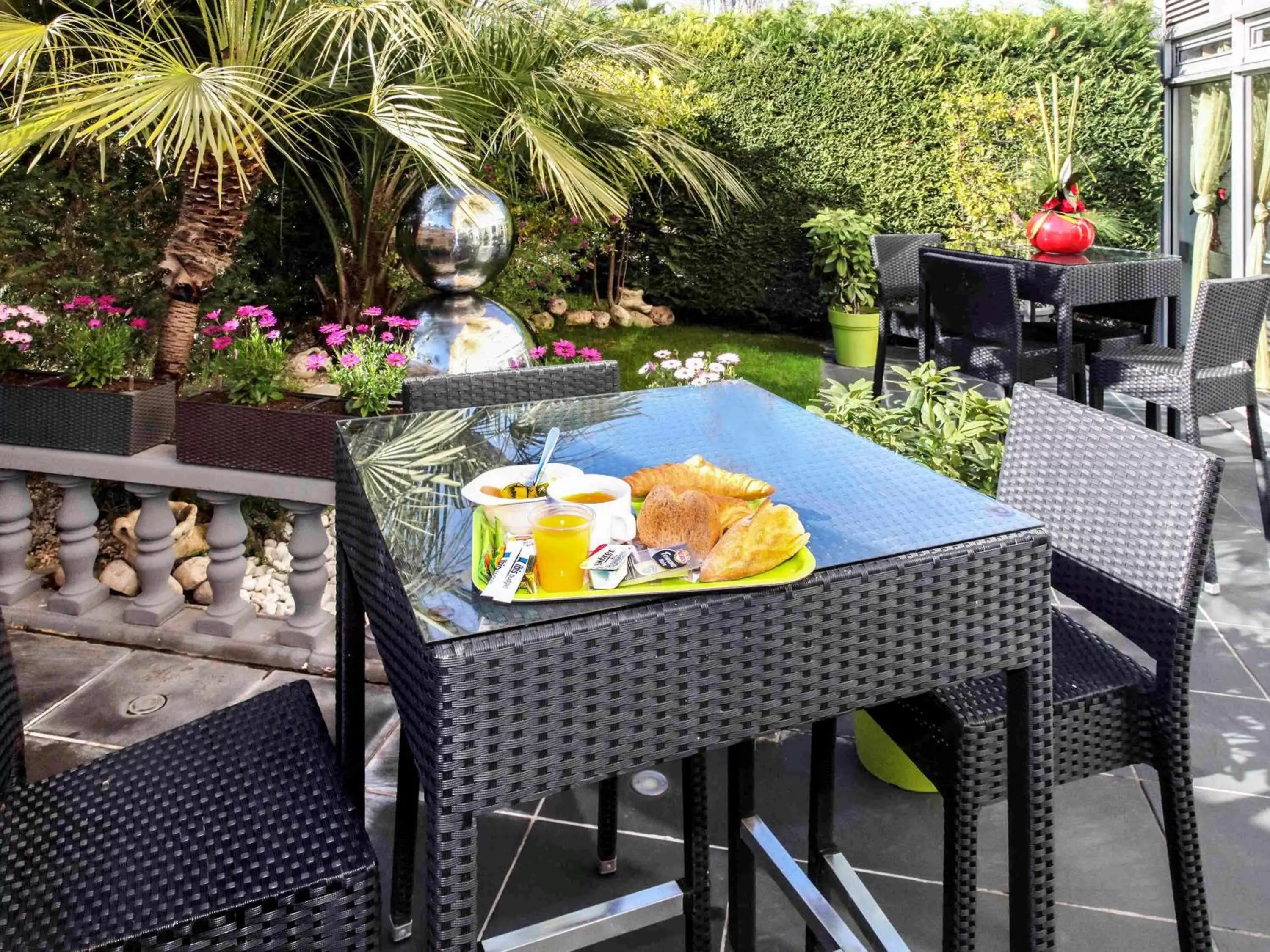 Restaurant/Places to Eat in Hotel Ibis Budget Nice Palais Nikaia