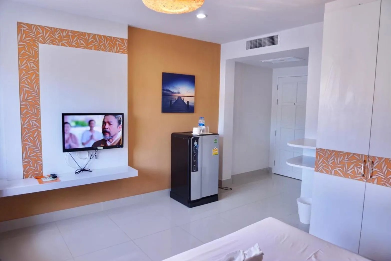 TV and multimedia in บันดารี่ ริชชี่ (Bhundaree Richy)