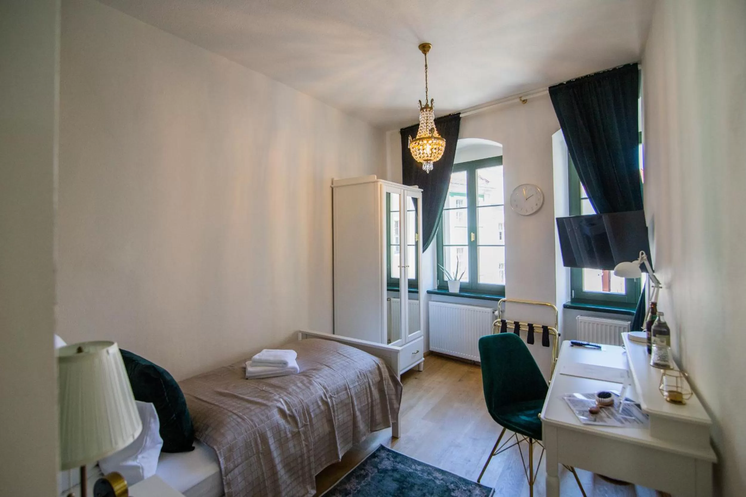 Bed in ApartOne Altstadt-Hotel