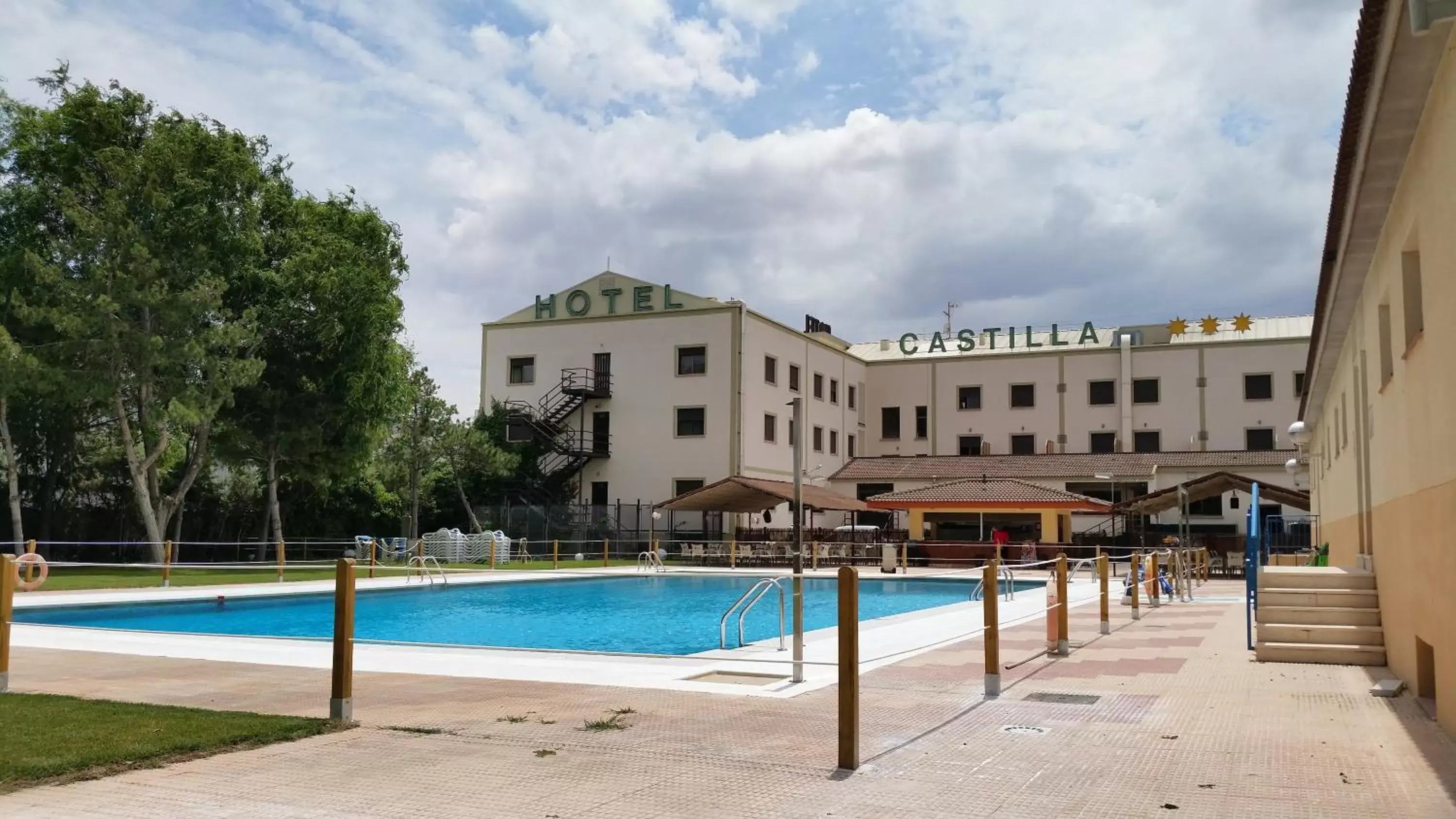 On site, Swimming Pool in Hospedium Hotel Castilla