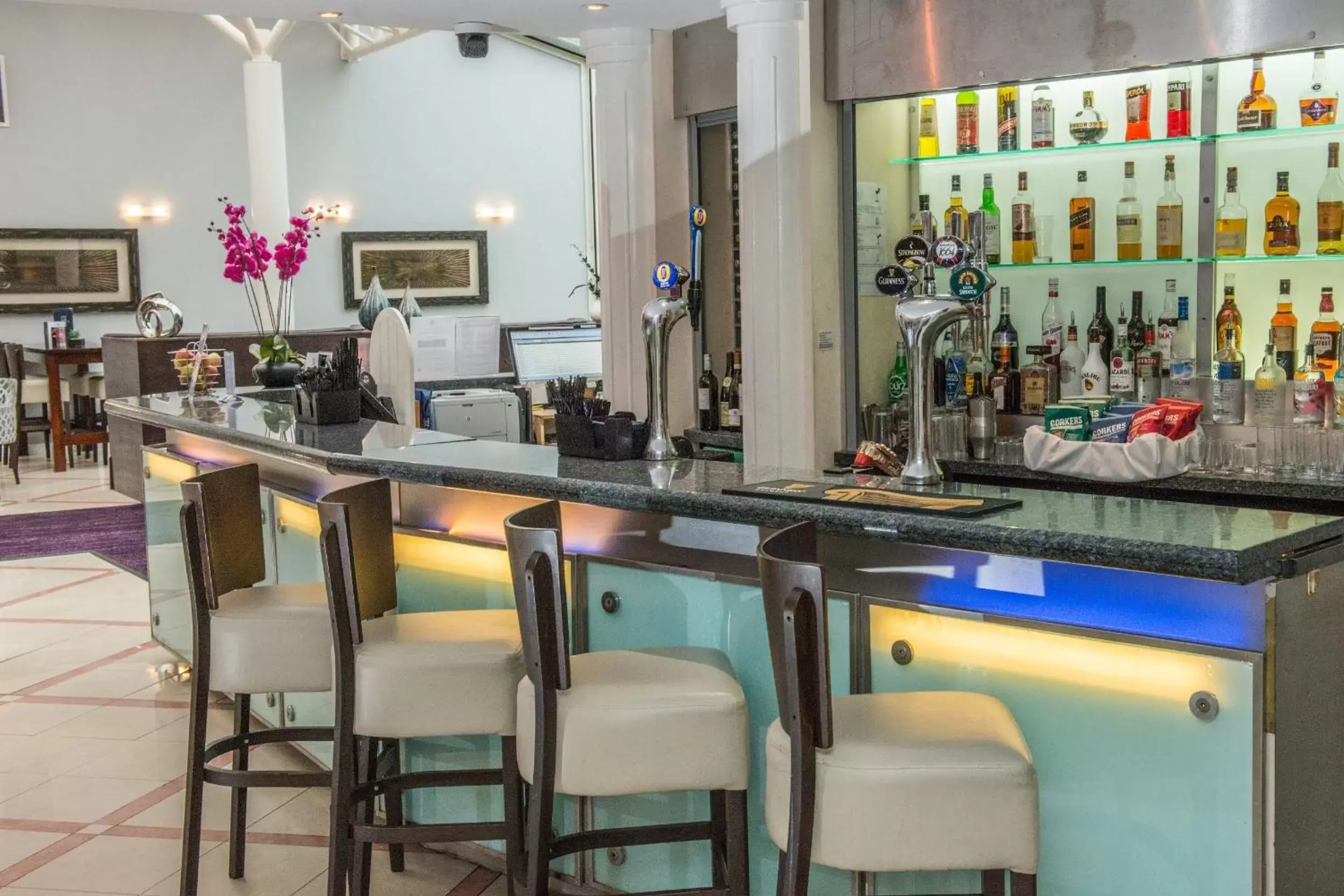 Lounge or bar, Lounge/Bar in Manor Of Groves Hotel