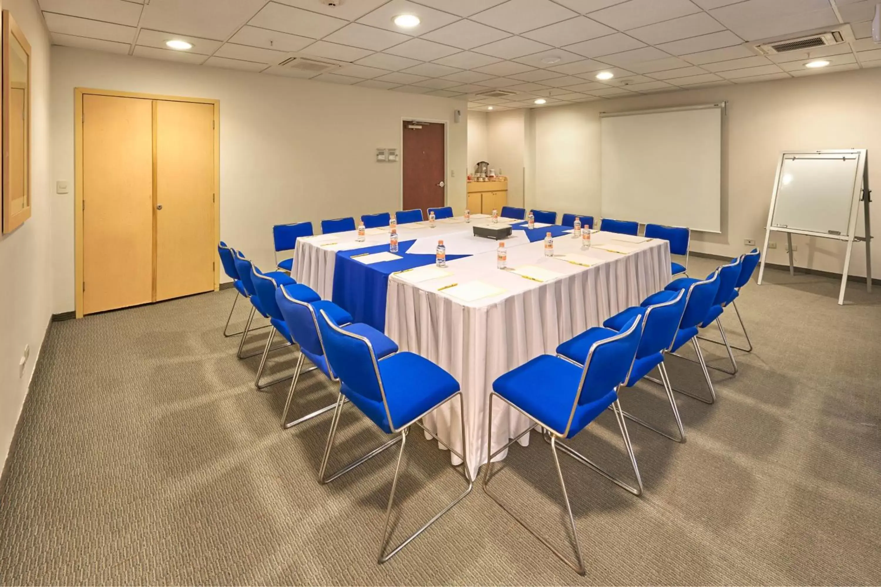 Meeting/conference room in City Express by Marriott Manzanillo