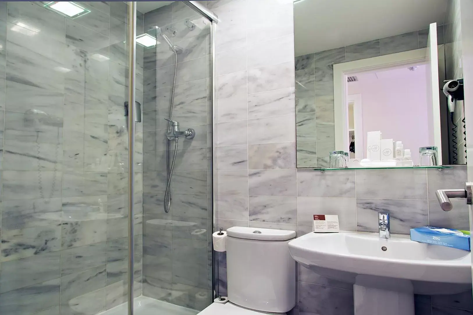 Bathroom in BCN Urbaness Hotels Del Comte