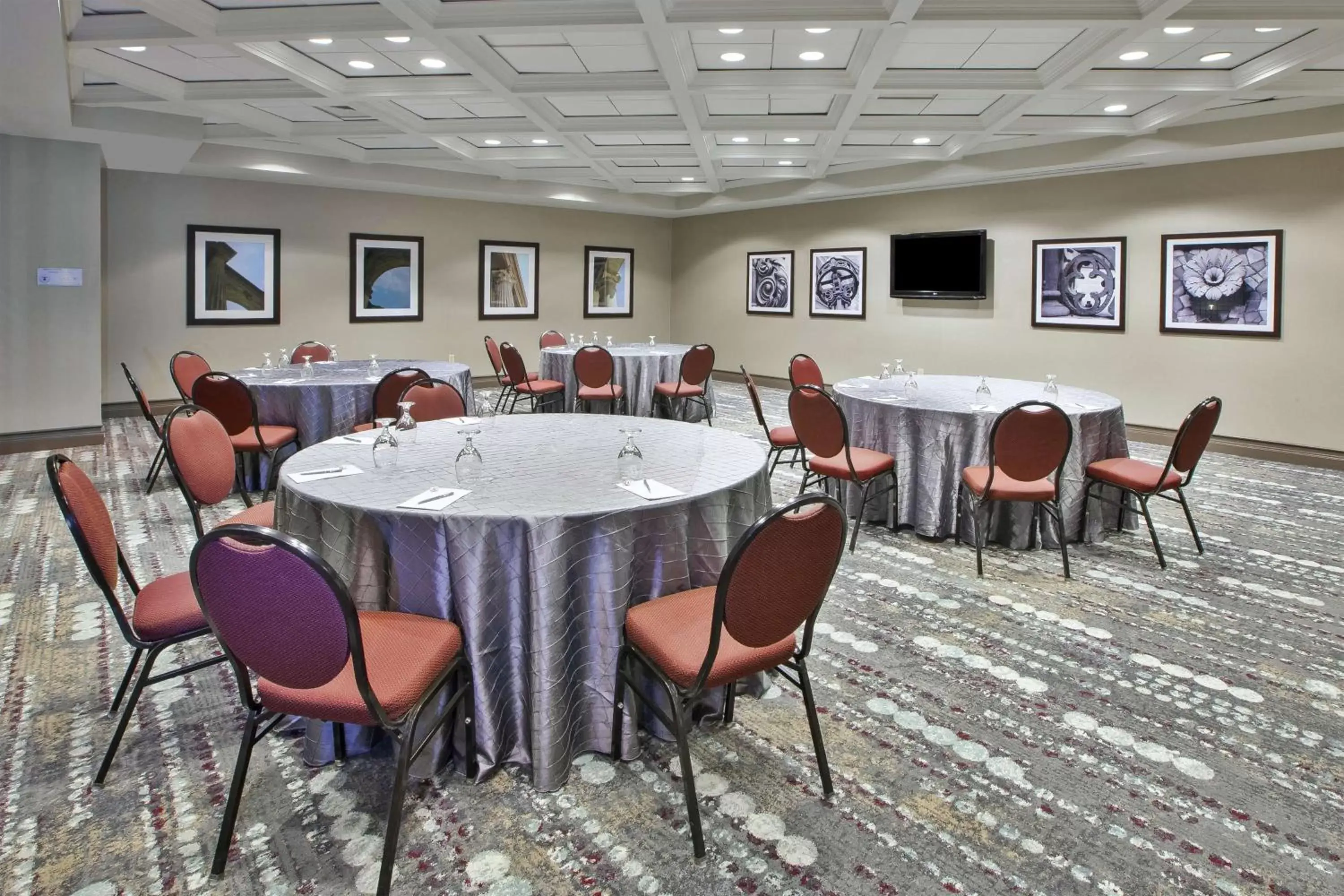 Meeting/conference room in Embassy Suites Columbus - Airport