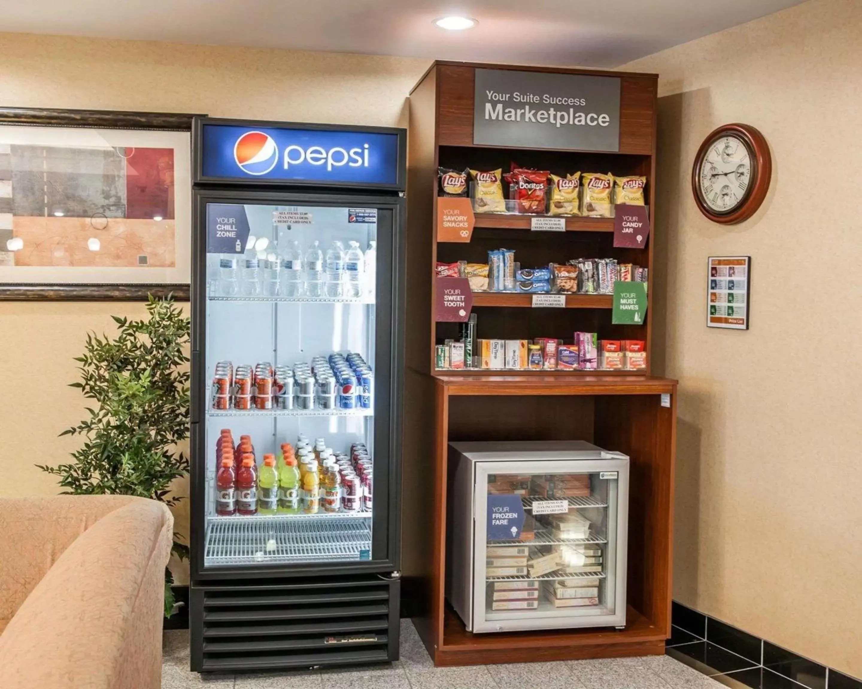 Restaurant/places to eat in Comfort Suites near Indianapolis Airport Restaurant/places to eat in Comfort Suites near Indianapolis Airport