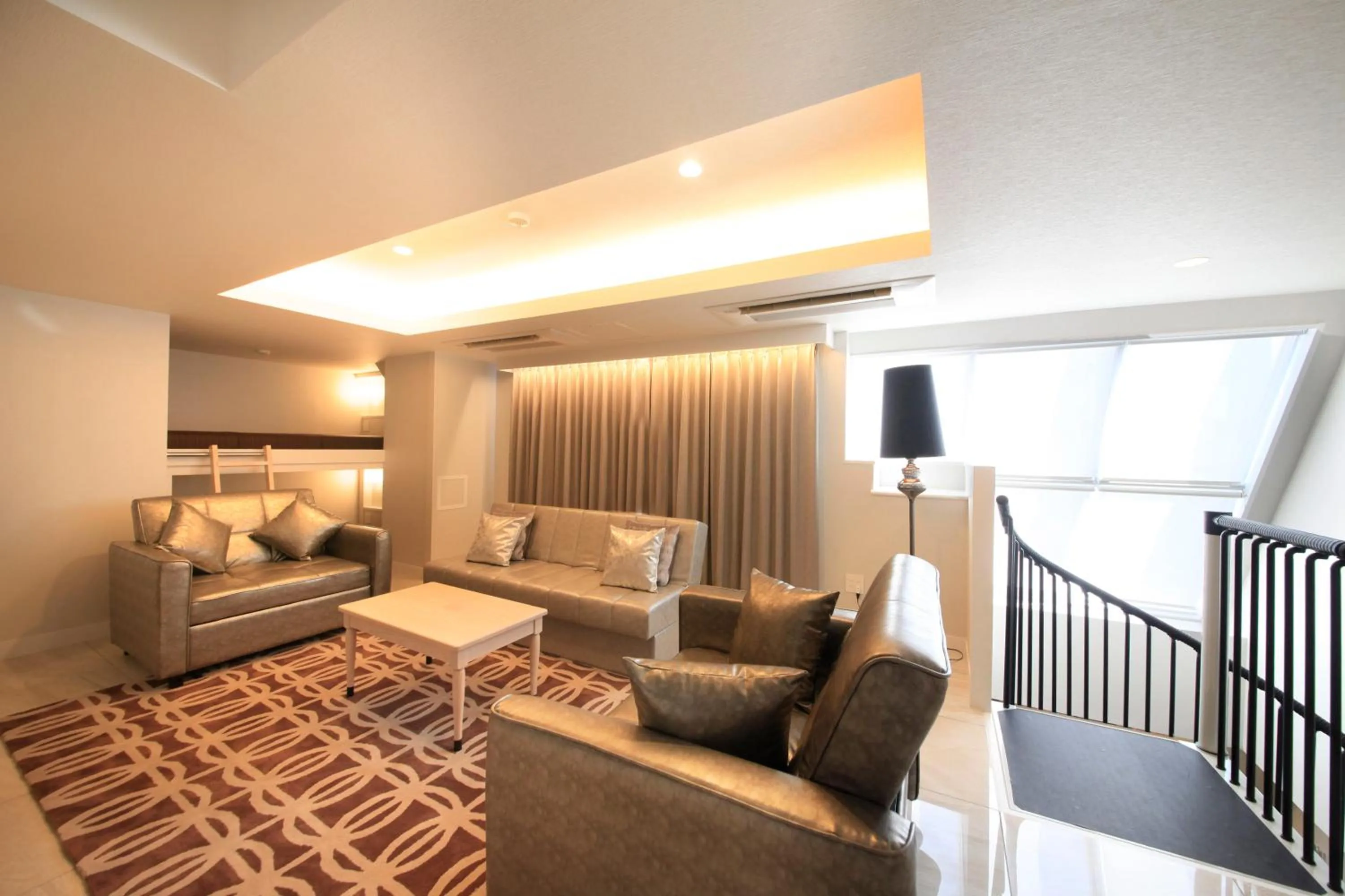 Photo of the whole room, Bed in The Centurion Classic Akasaka