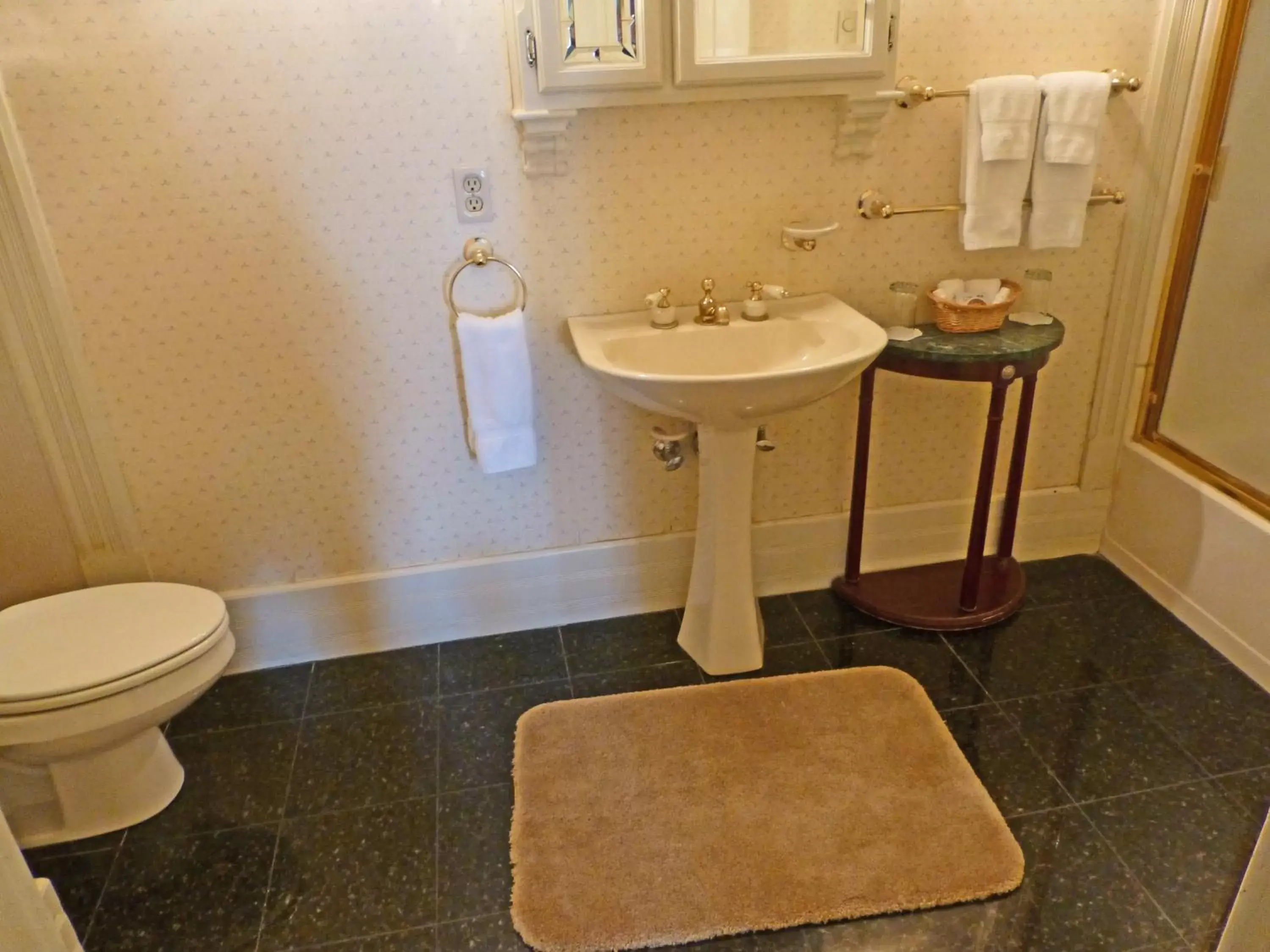 Bathroom in Victorian Inn