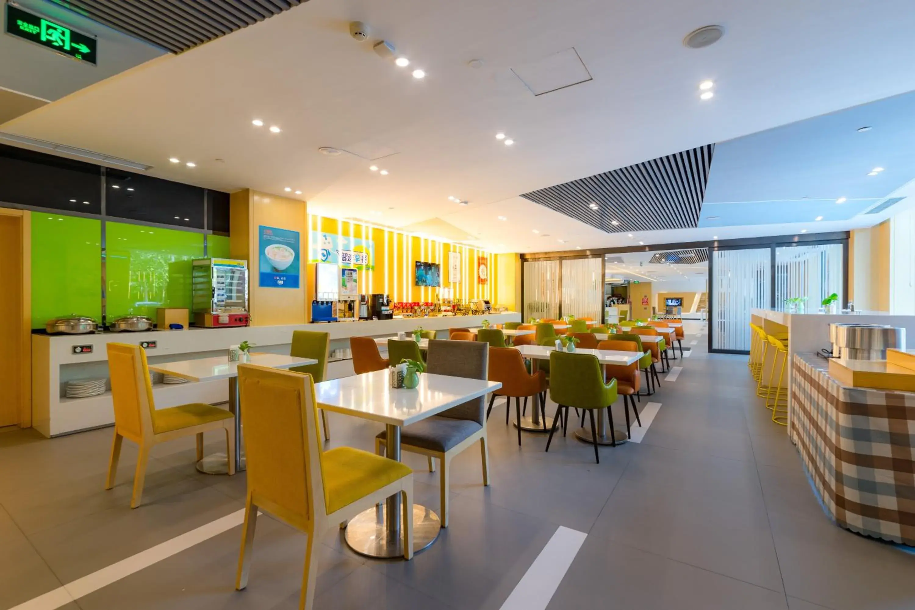 Breakfast, Restaurant/Places to Eat in Holiday Inn Express Shijiazhuang Heping, an IHG Hotel