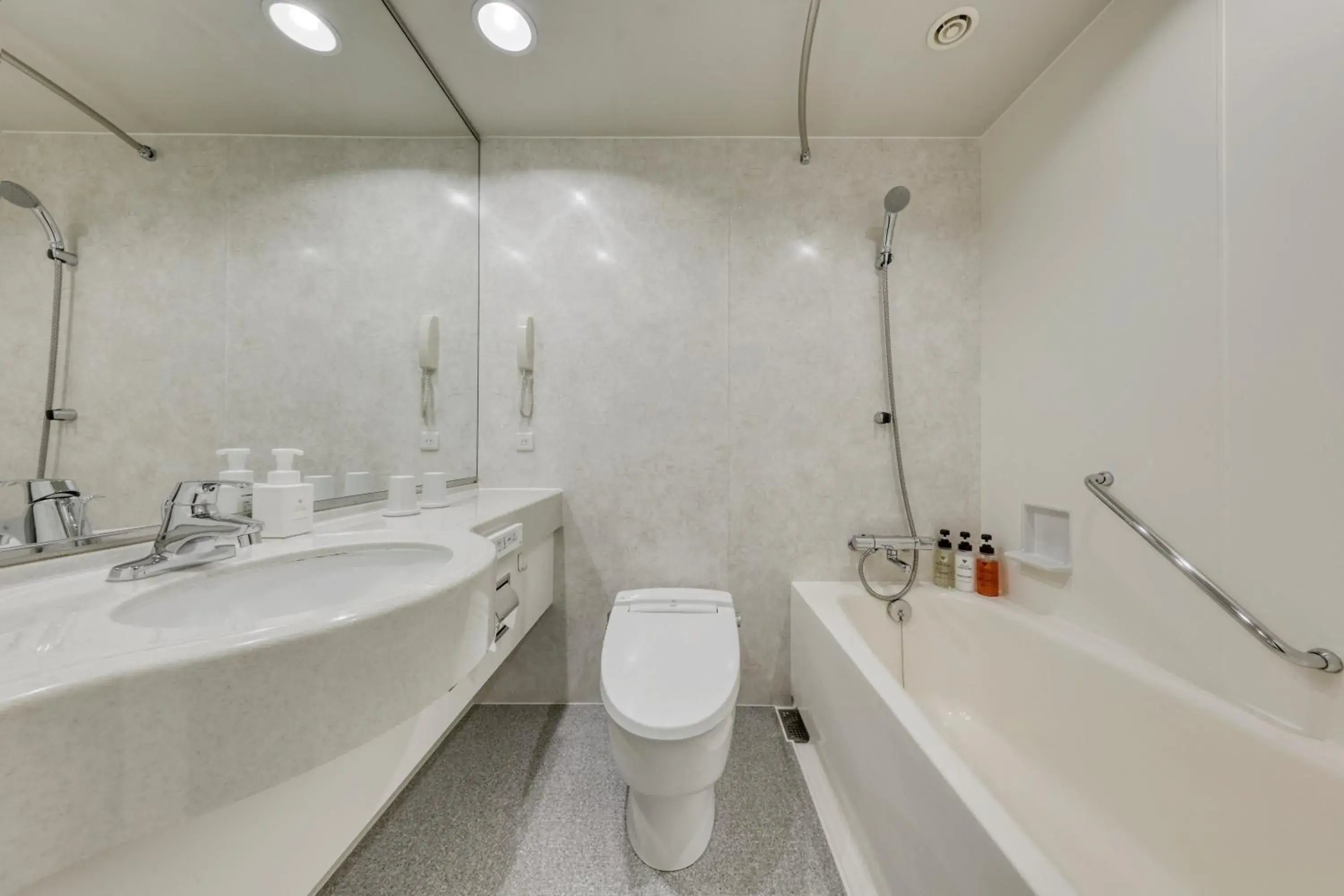 Bathroom in Hotel Villa Fontaine Tokyo-Tamachi