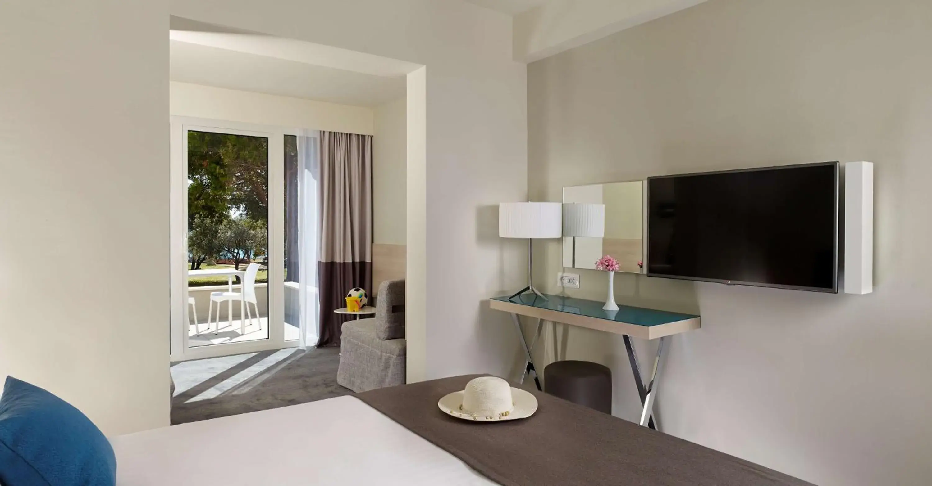 TV and multimedia, Bed in Park Plaza Belvedere Medulin TV and multimedia, Bed in Park Plaza Belvedere Medulin