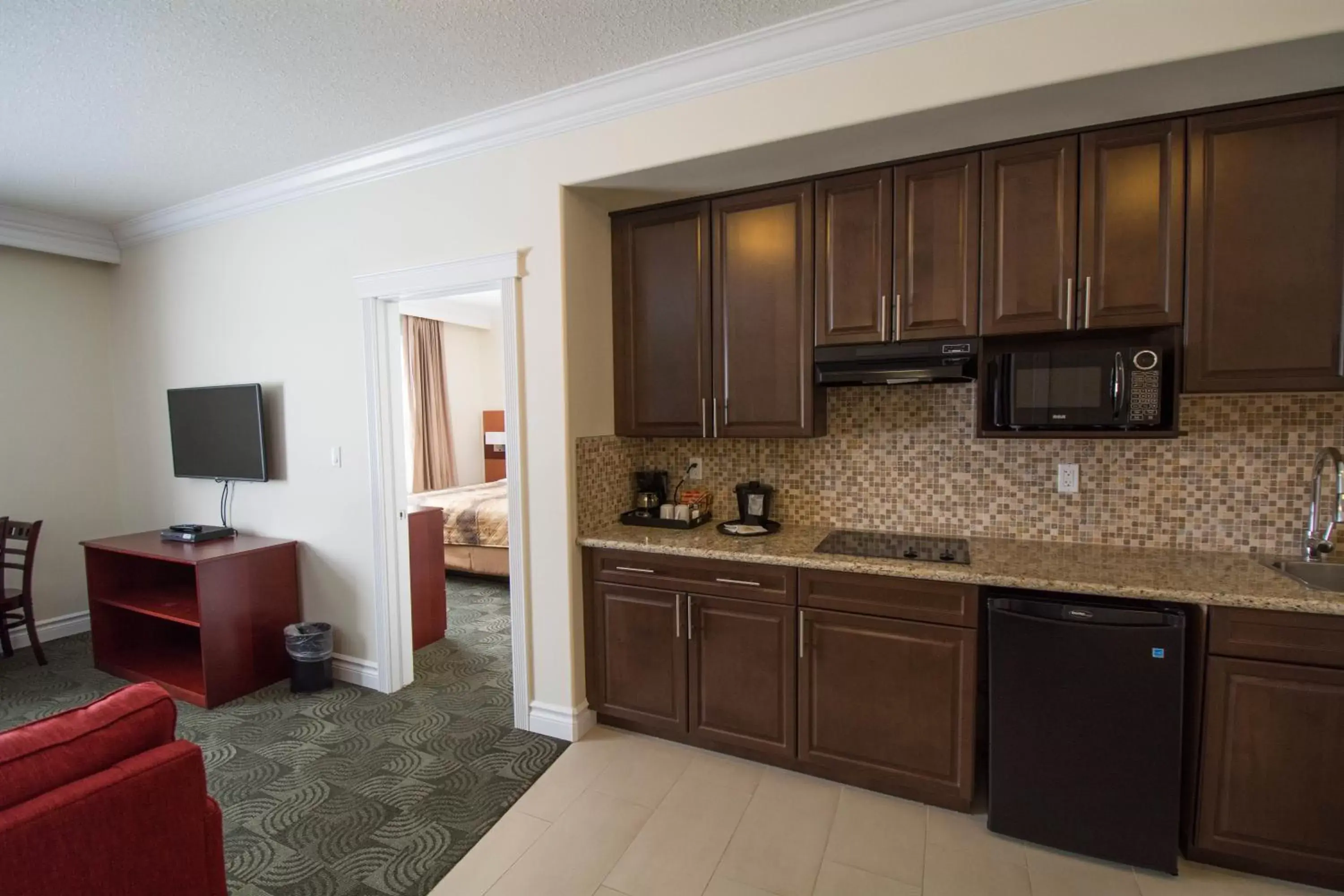 Photo of the whole room, Kitchen/Kitchenette in Nova Inn Manning