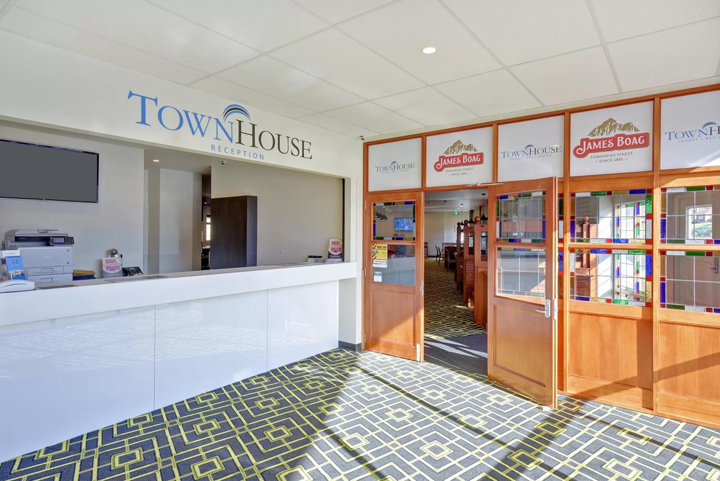 Lobby or reception in Burnie Central Townhouse Hotel
