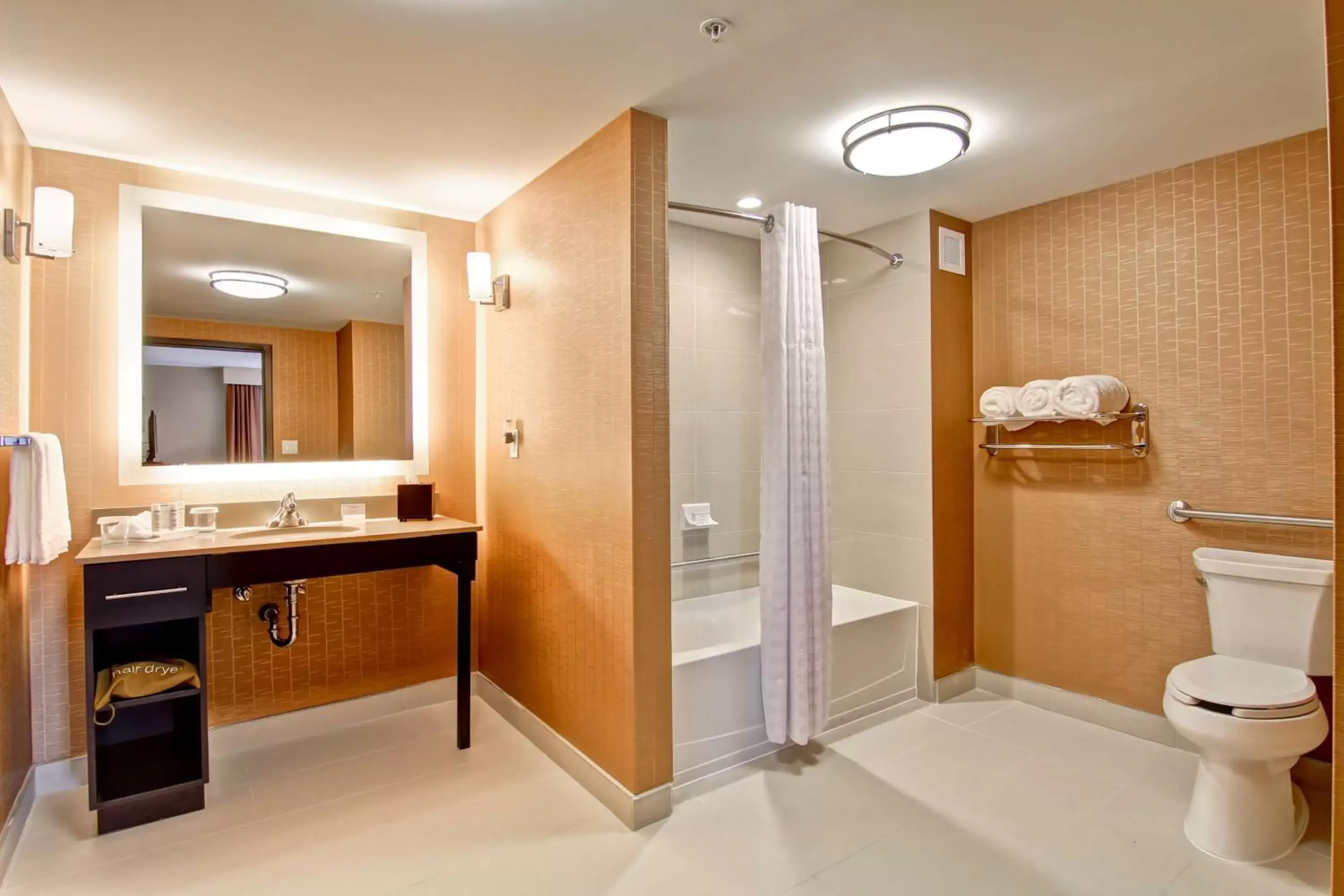 Bathroom in Homewood Suites by Hilton Waterloo/St. Jacobs