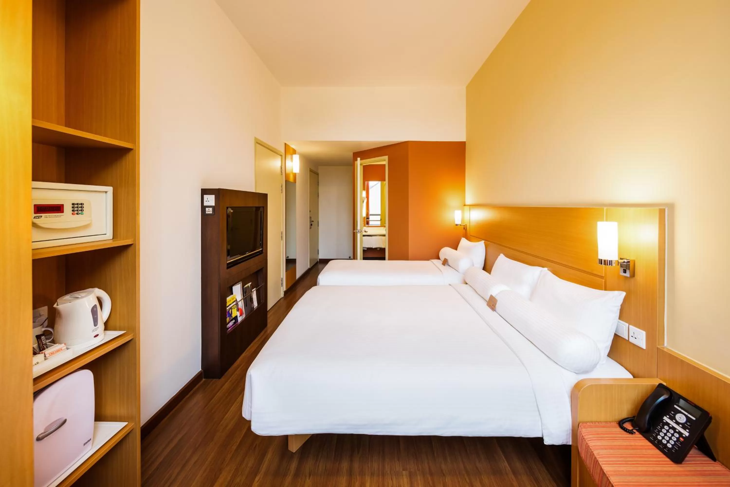 Bed in Ibis Singapore Novena