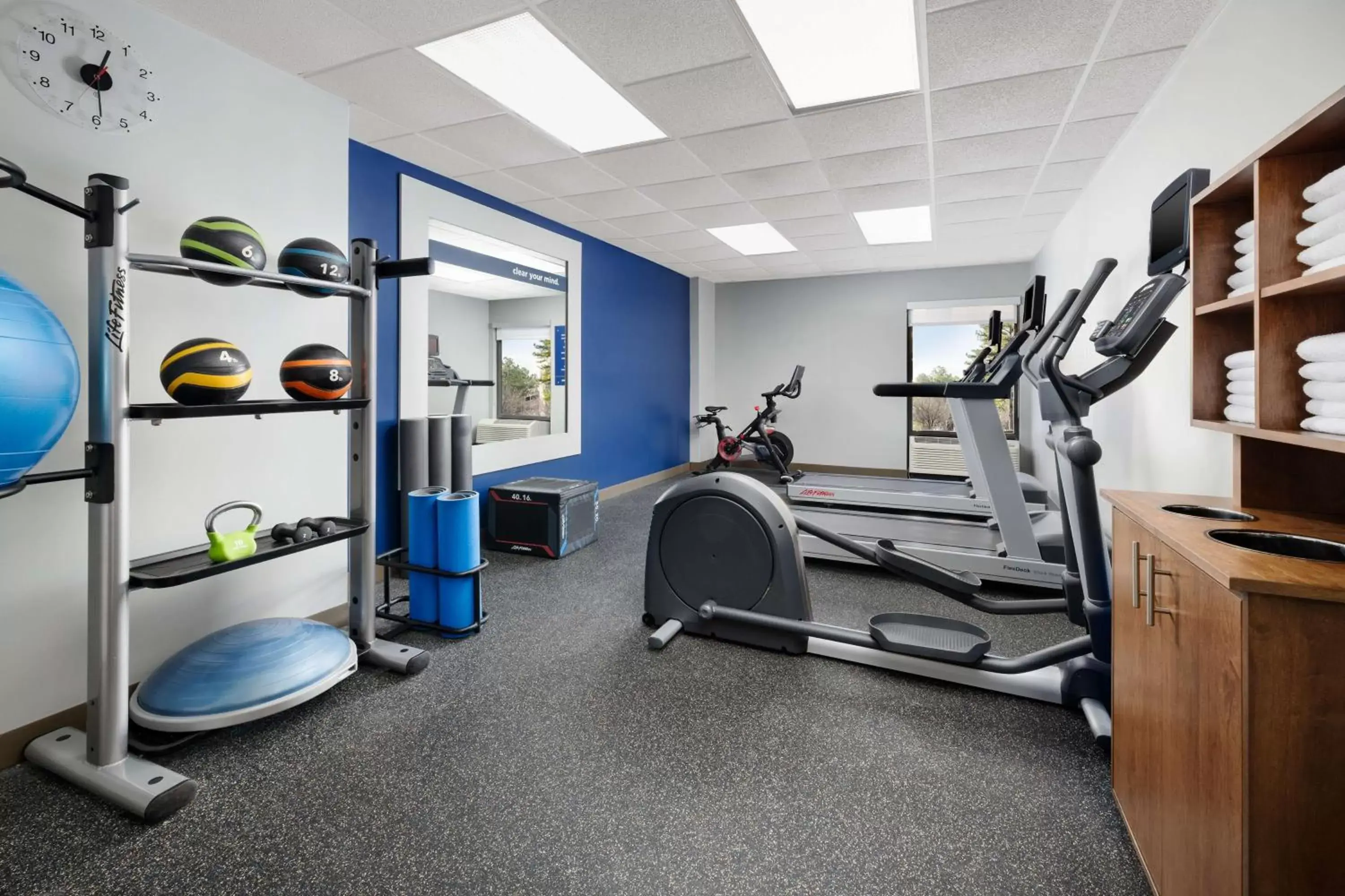 Fitness centre/facilities, Fitness Center/Facilities in Hampton Inn Memphis-Walnut Grove/Baptist East