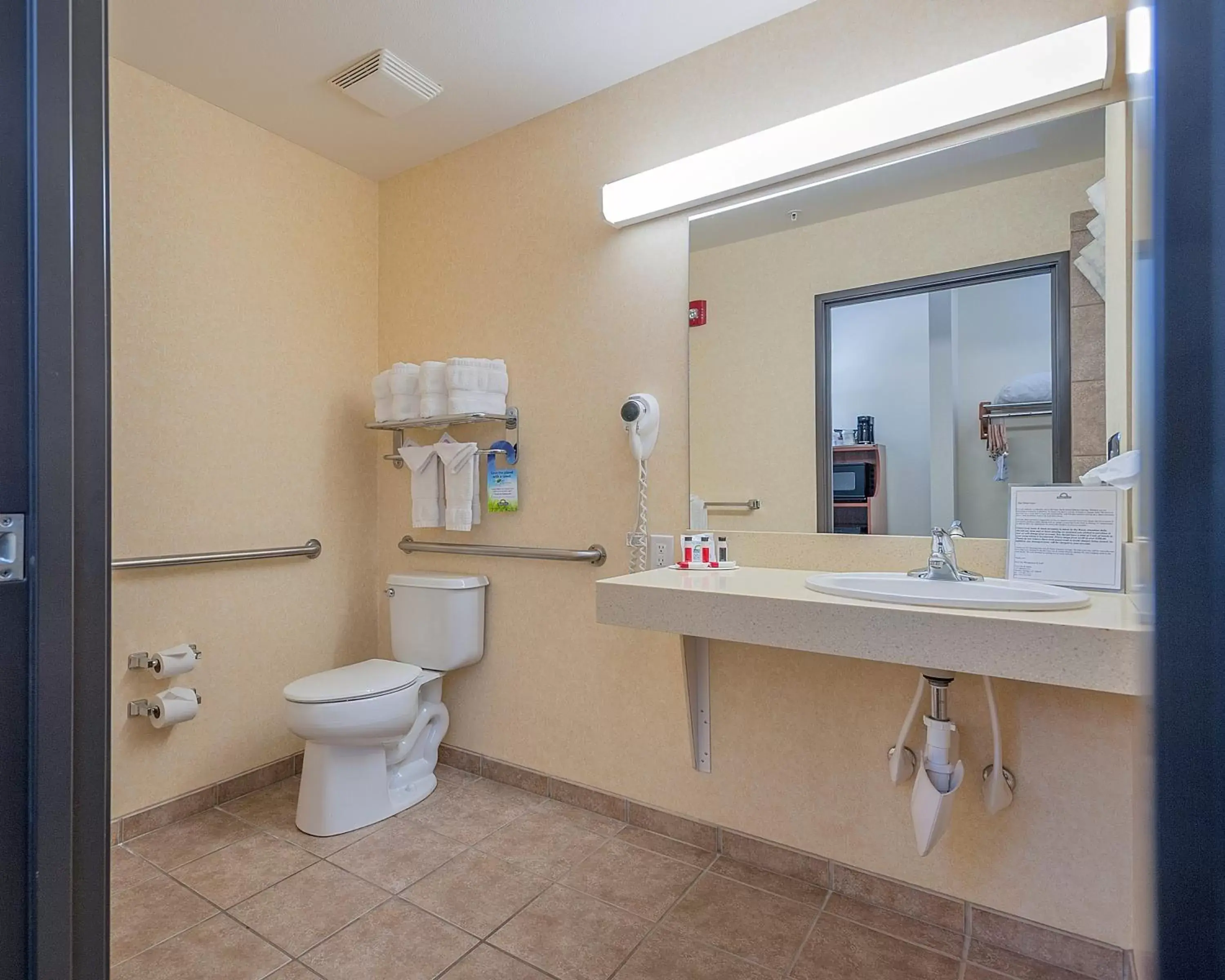 Toilet, Bathroom in Days Inn by Wyndham Manitou Springs
