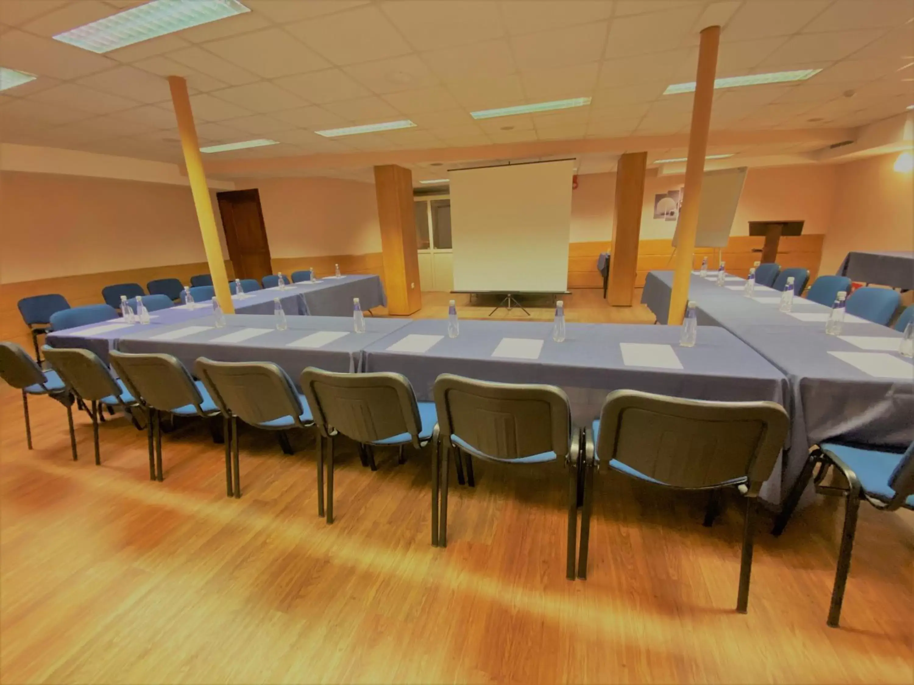 Meeting/conference room in Light Hotel