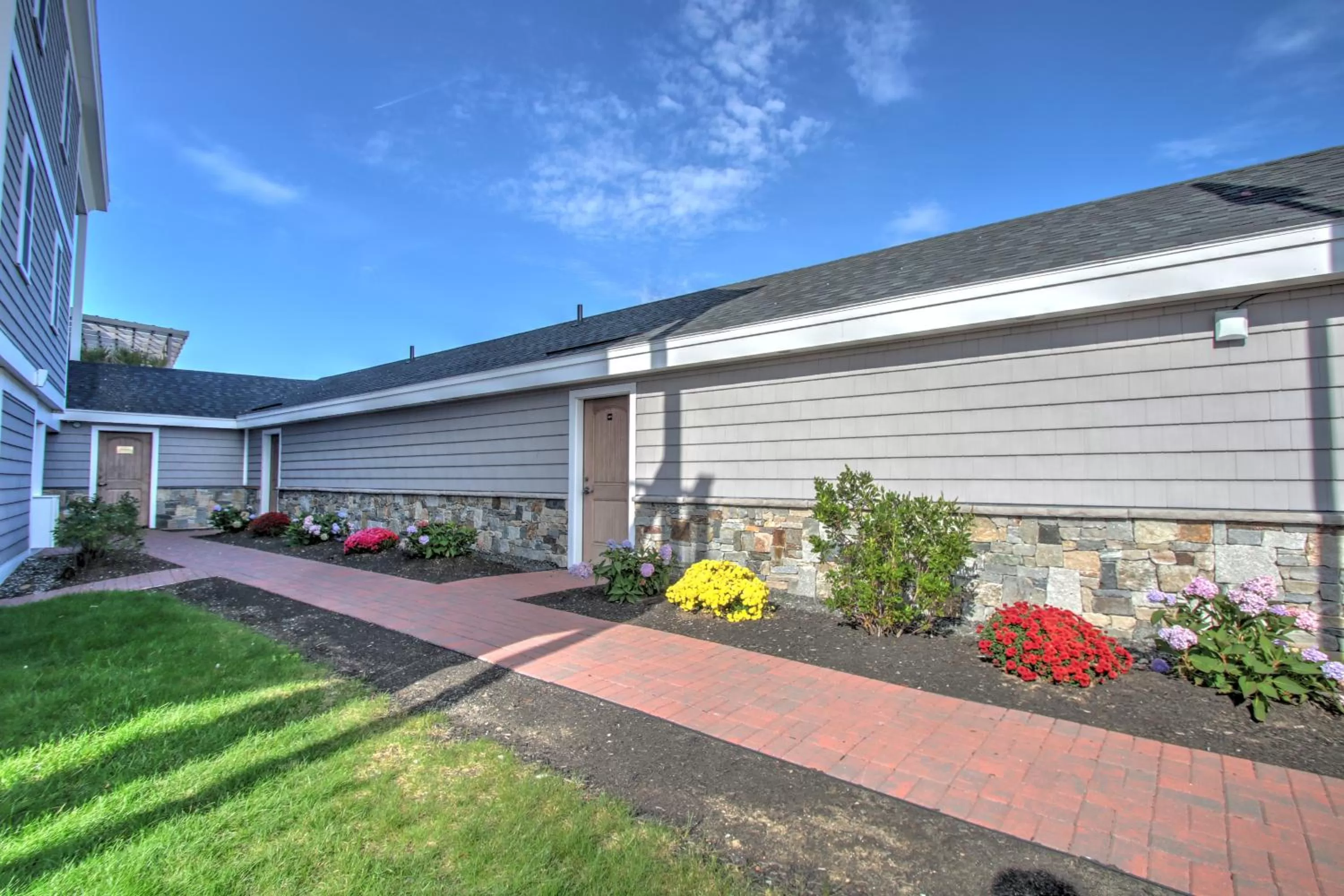 Property Building in Norseman Resort on the Beach
