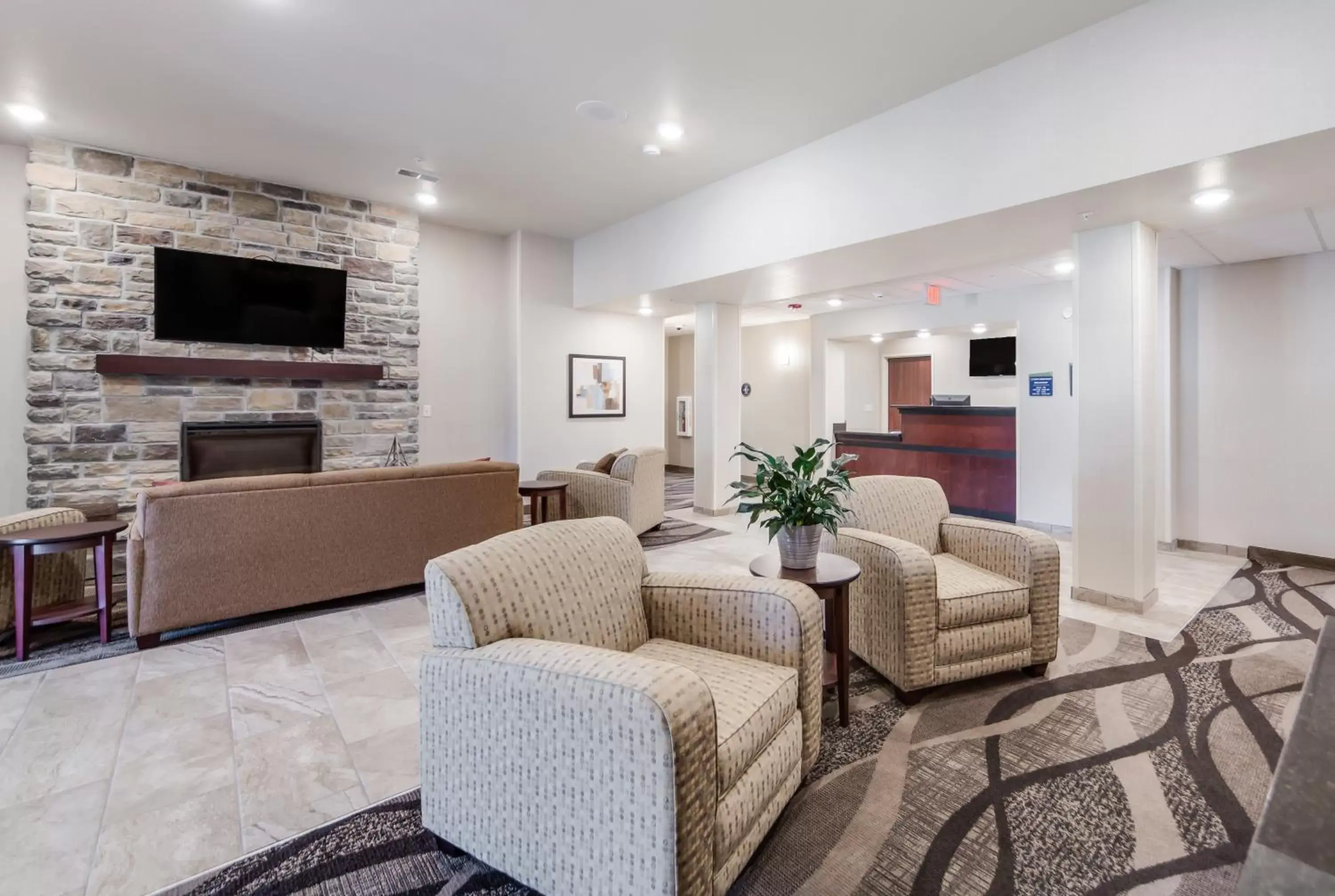 Lobby or reception, Seating Area in Cobblestone Inn & Suites-Fremont