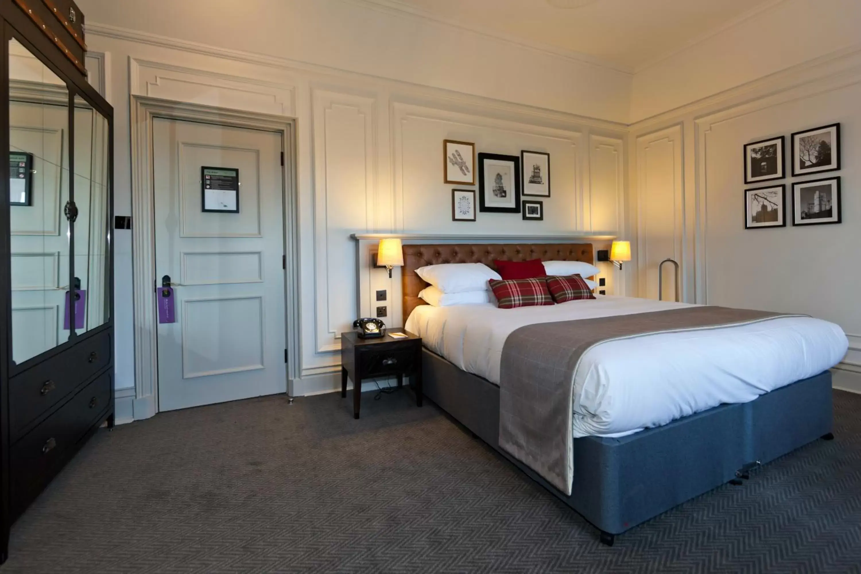 Bedroom, Bed in De Vere Horsley Estate