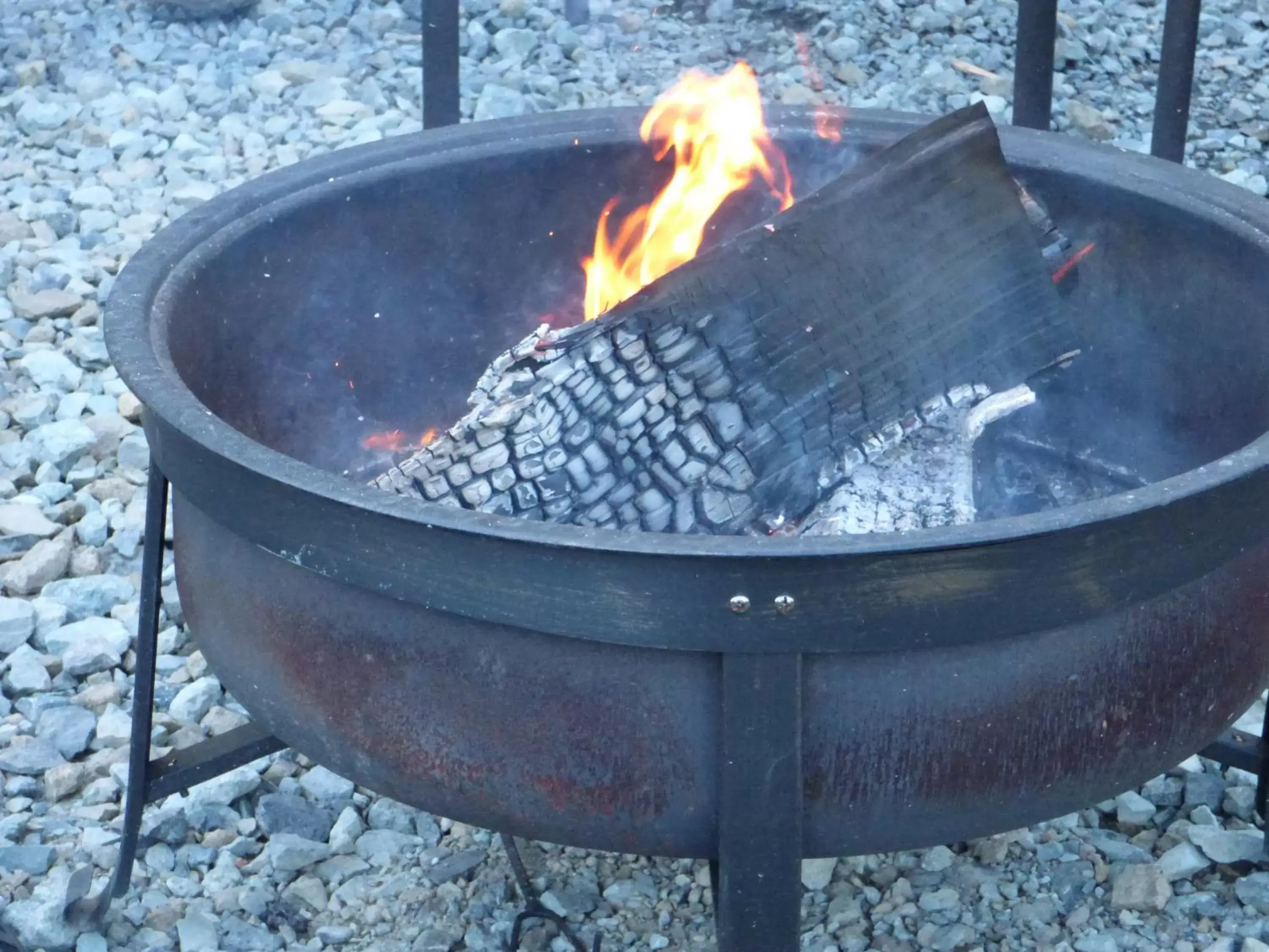 Area and facilities, BBQ Facilities in Sheltered Nook On Tillamook Bay