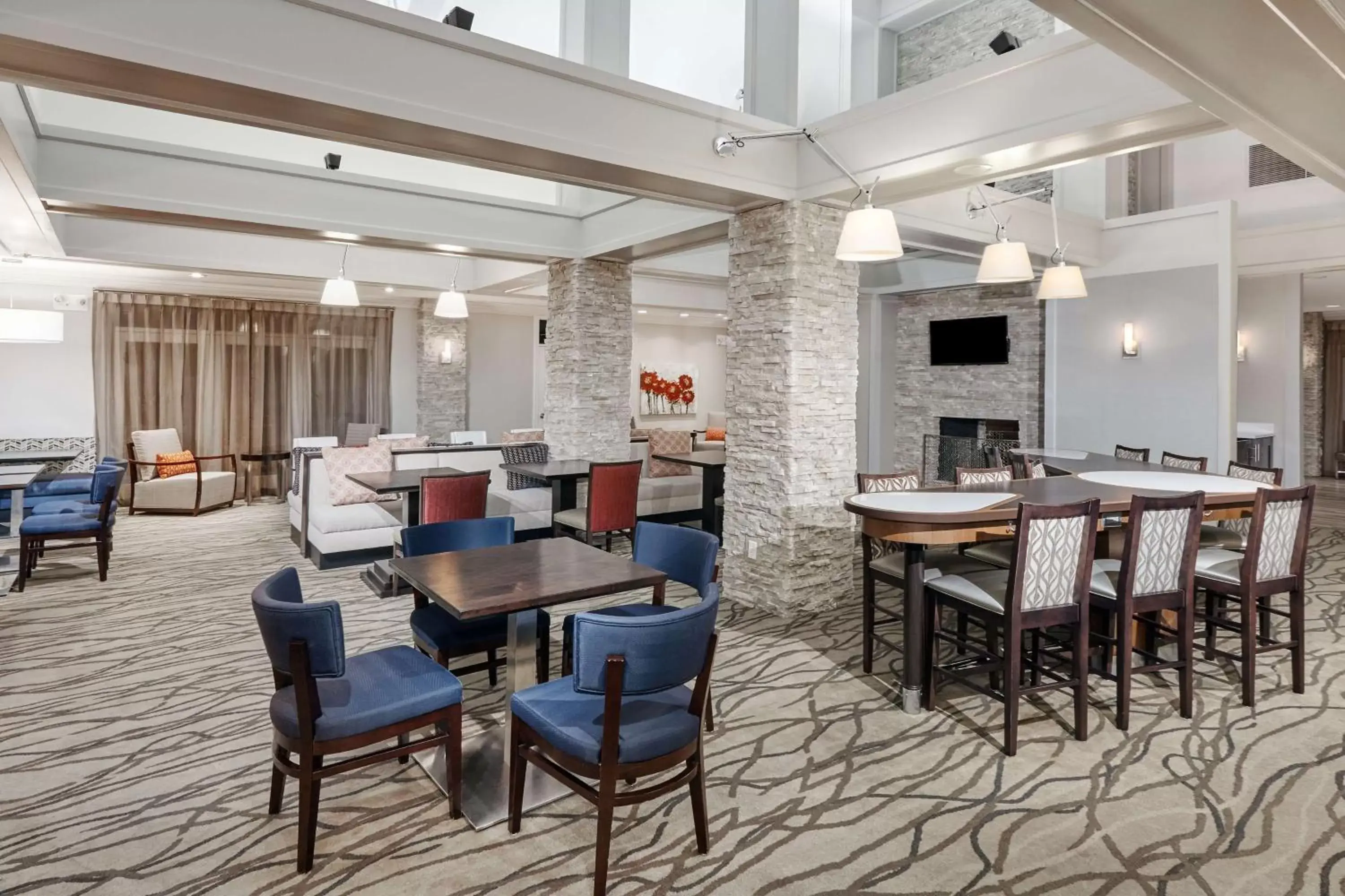 Lobby or reception, Restaurant/Places to Eat in Homewood Suites by Hilton Indianapolis At The Crossing