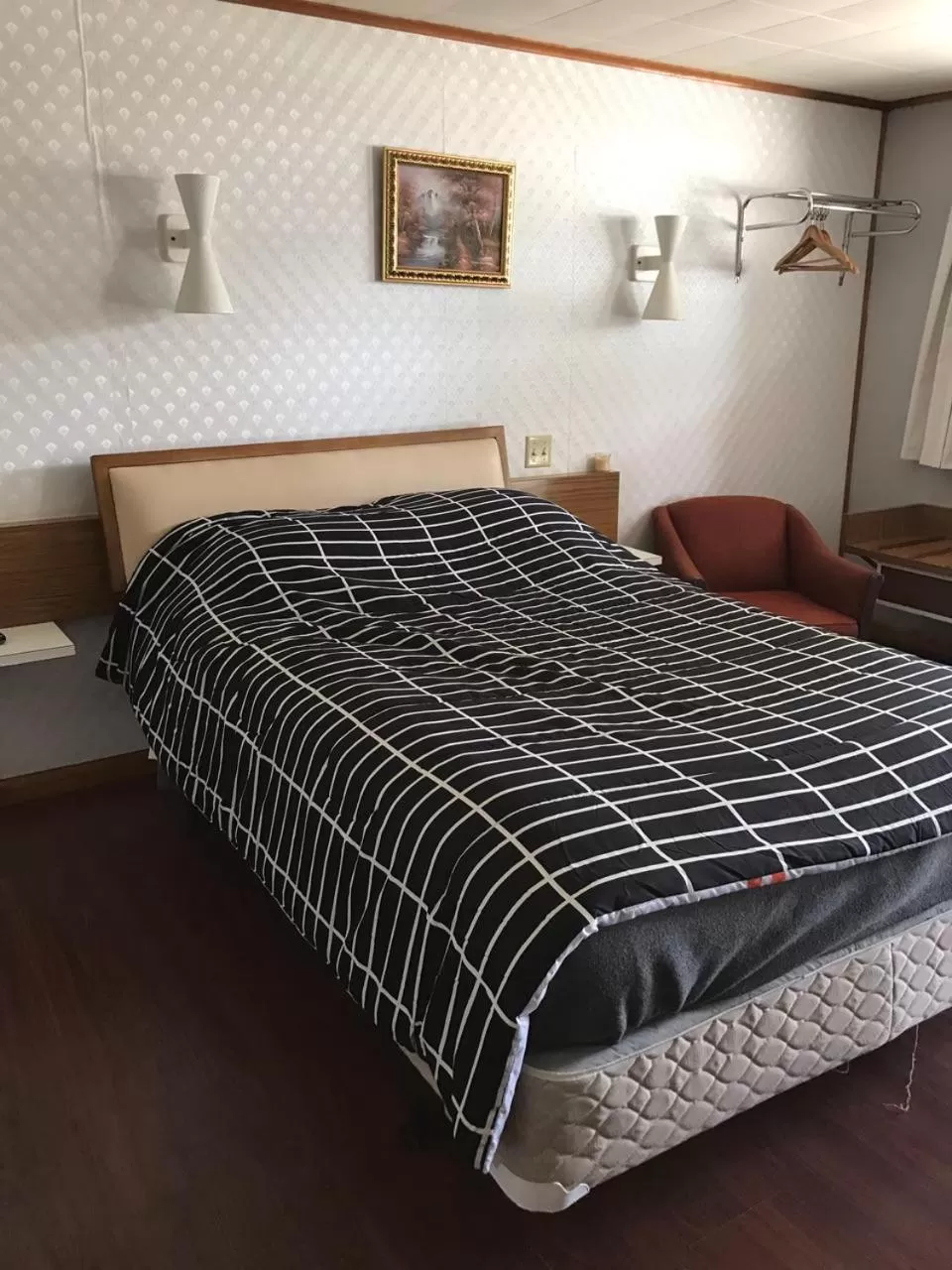 Bed in Melody Motor Lodge