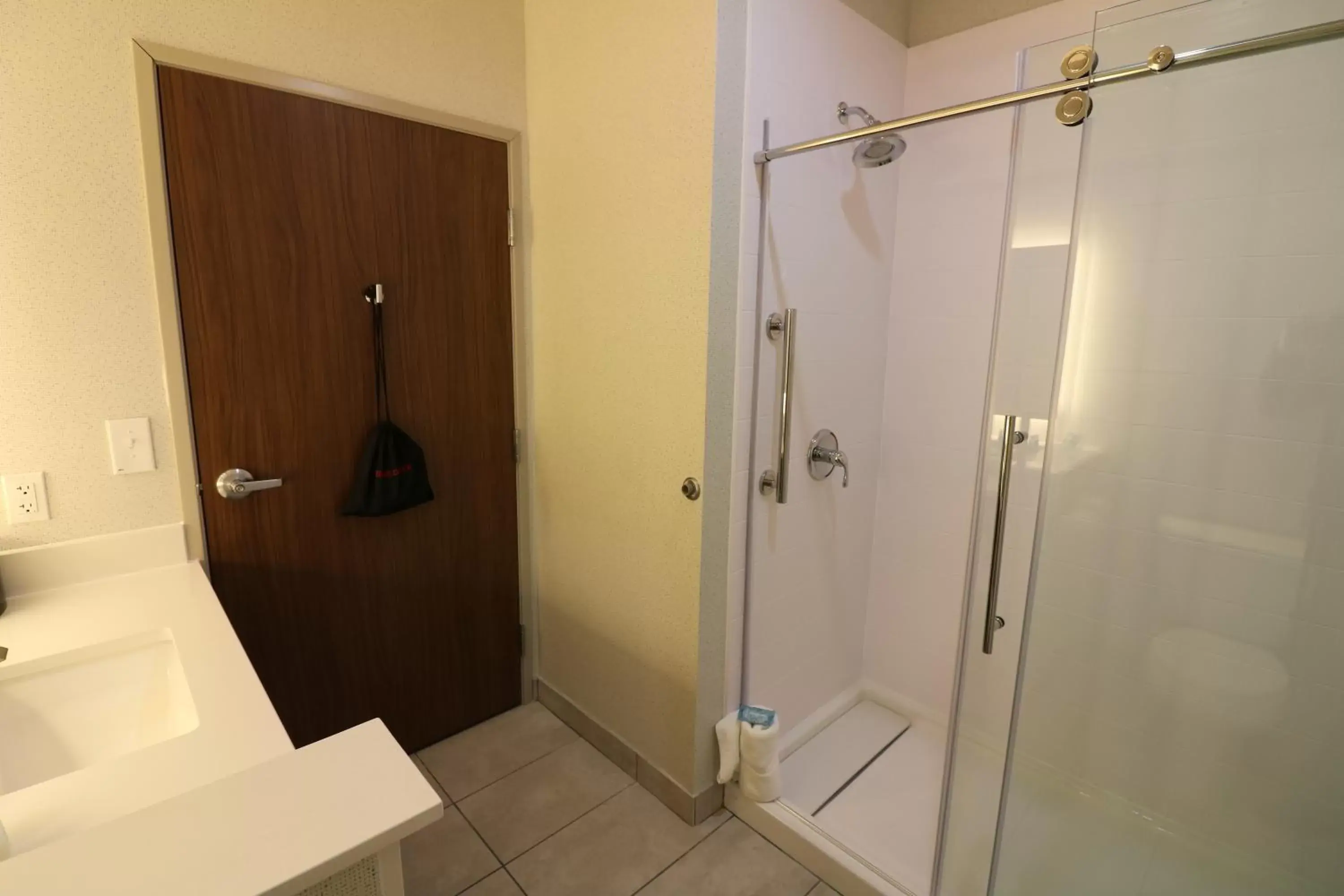 Bathroom in Holiday Inn Express & Suites - Coffeyville, an IHG Hotel