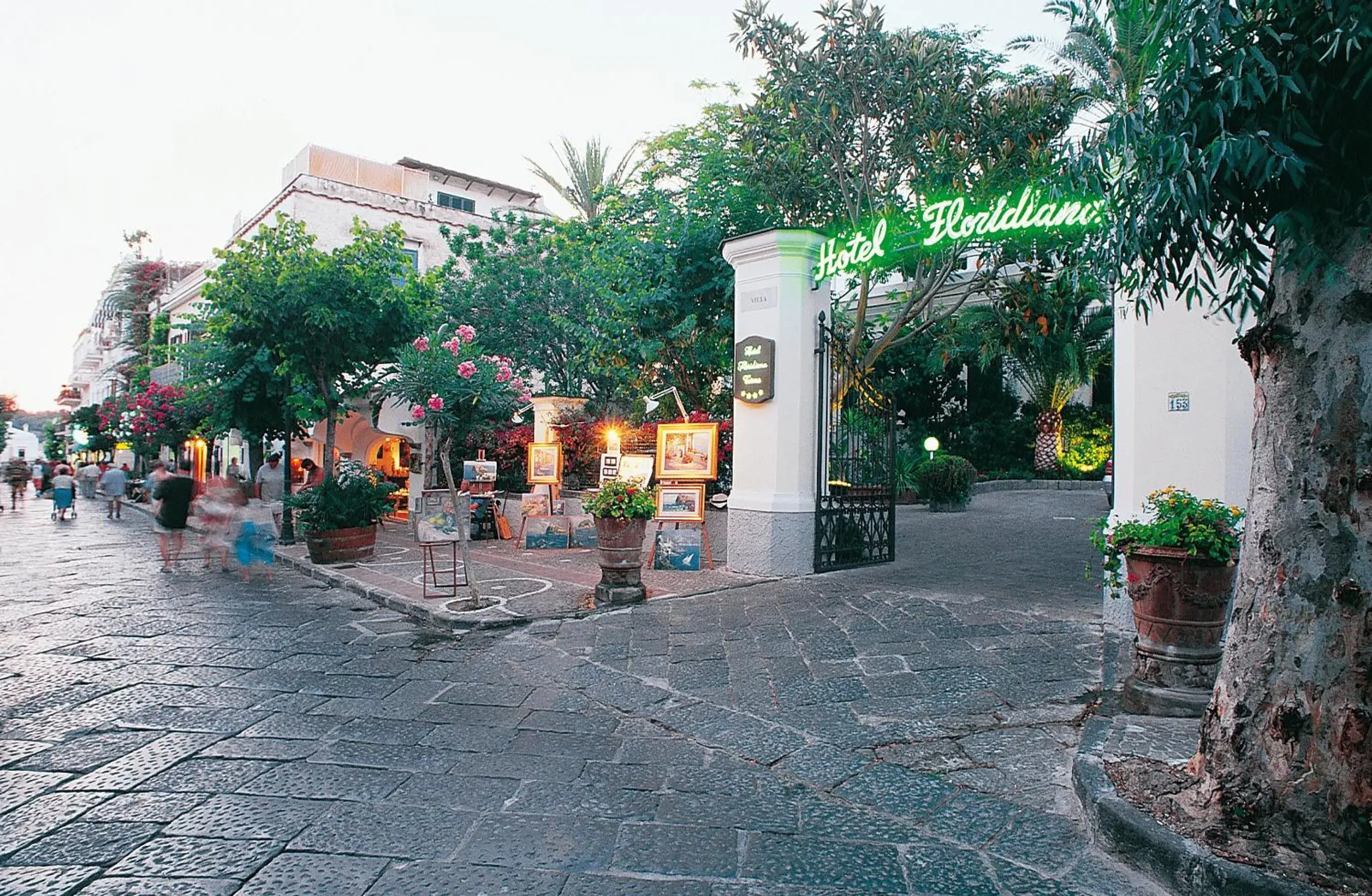 Facade/entrance, Property Building in Hotel Floridiana Terme