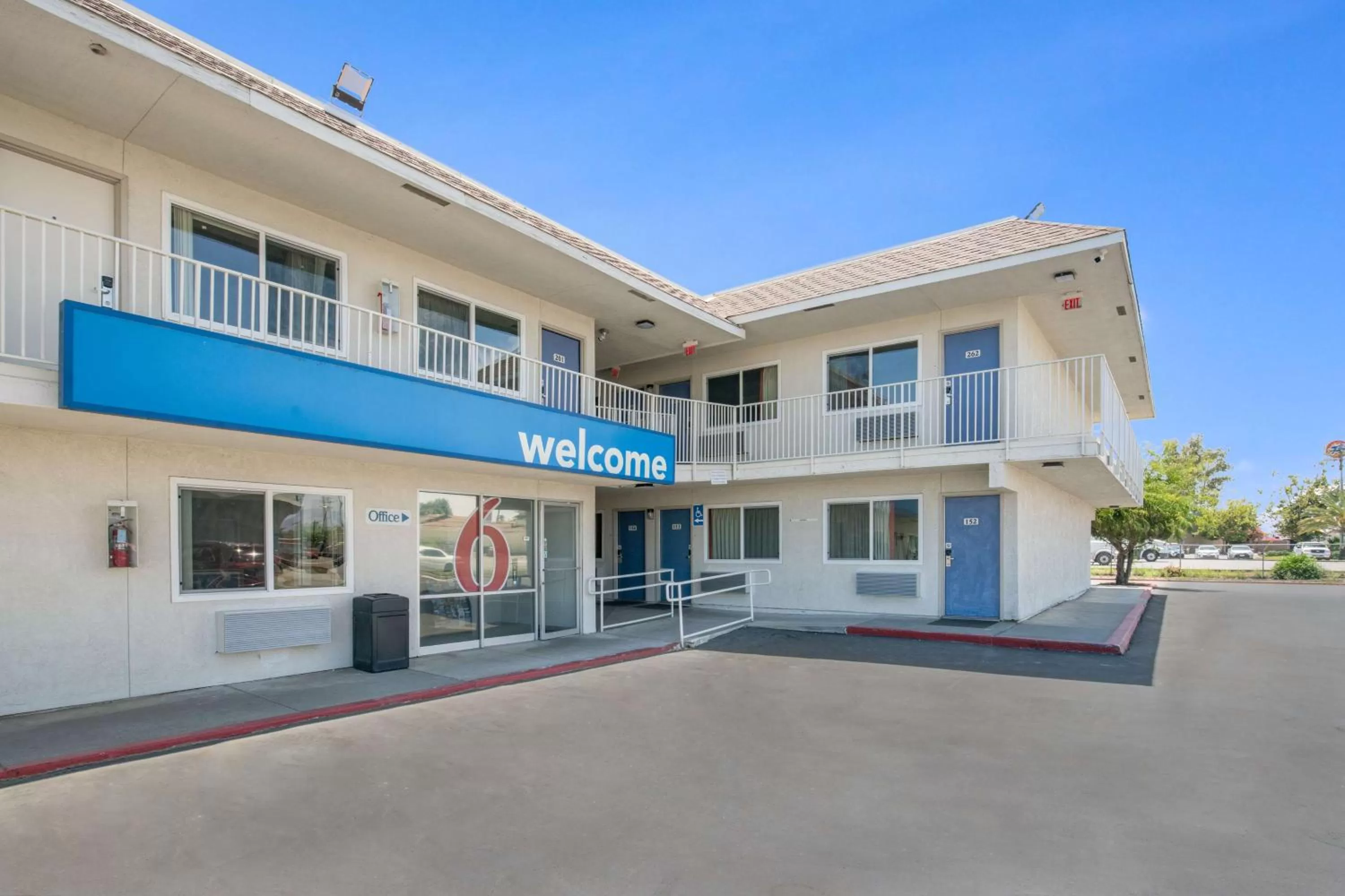 Property building in Motel 6 Williams, Ca