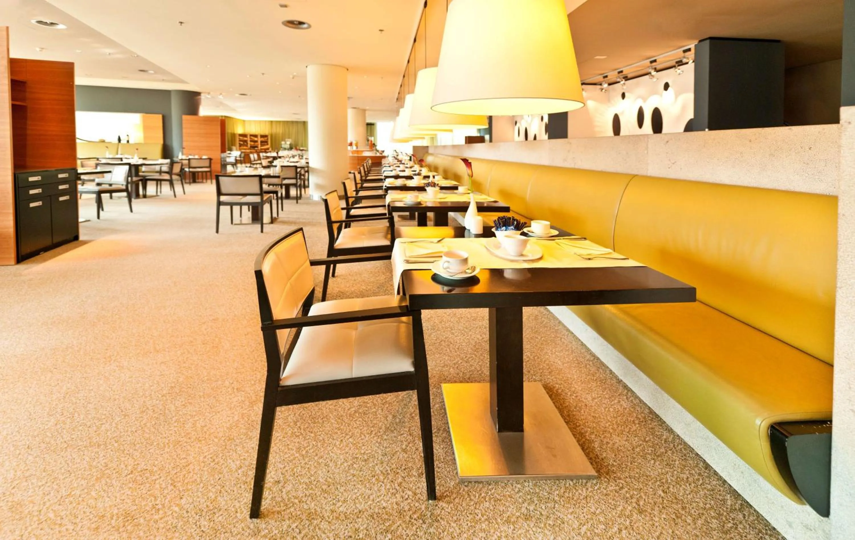 Breakfast in Dorint Hotel am Heumarkt Köln