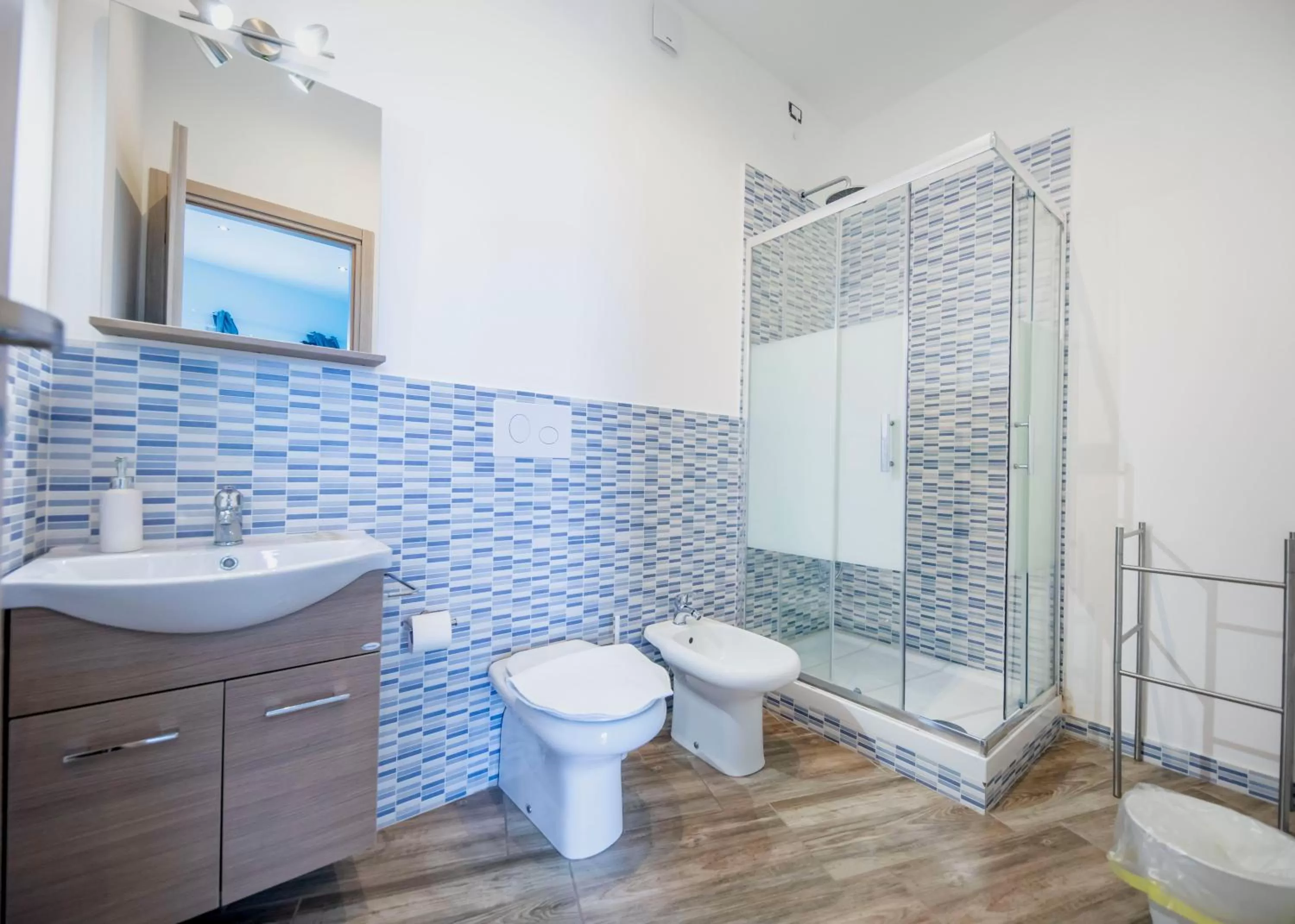 Shower in Borgo Marino Suite B&B