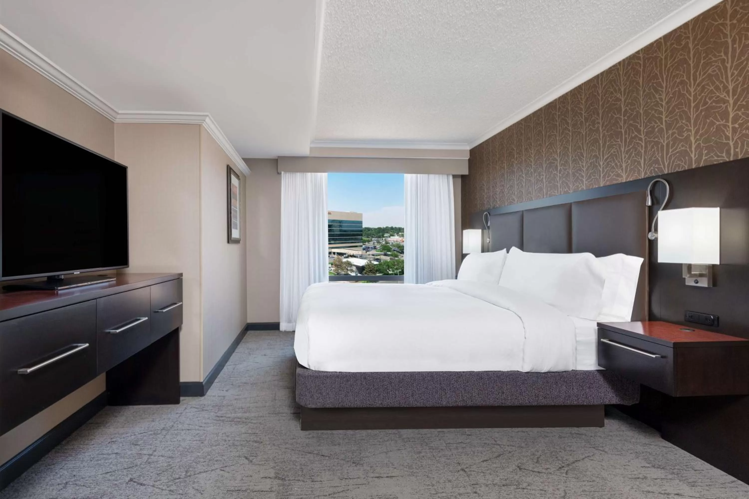 Bed in DoubleTree by Hilton Denver Cherry Creek, CO